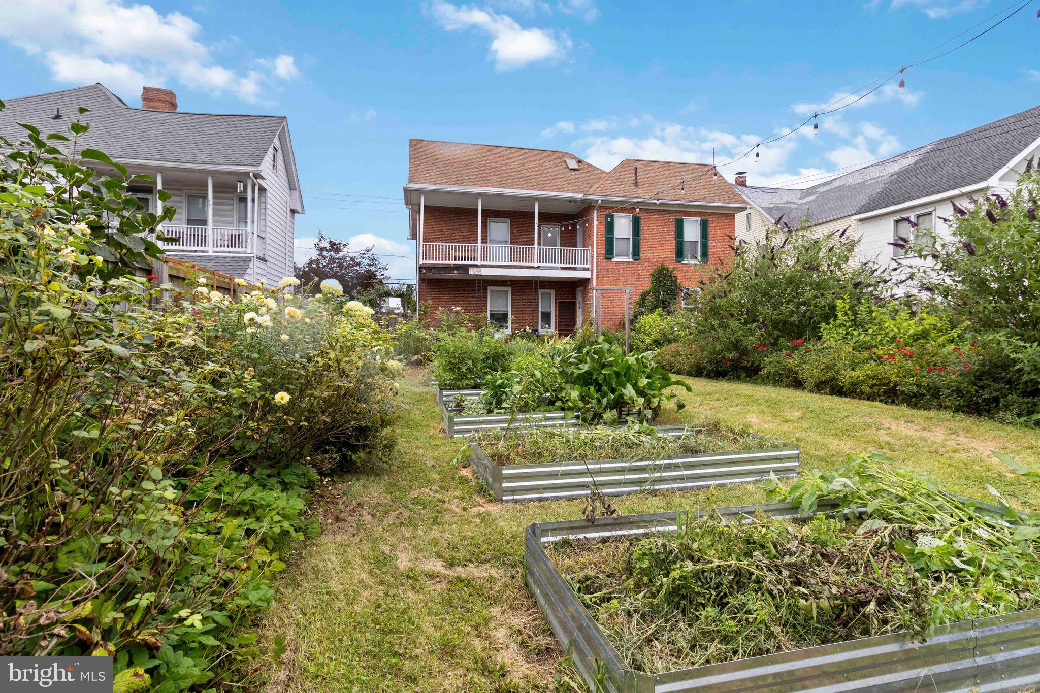 302 E ORANGE STREET