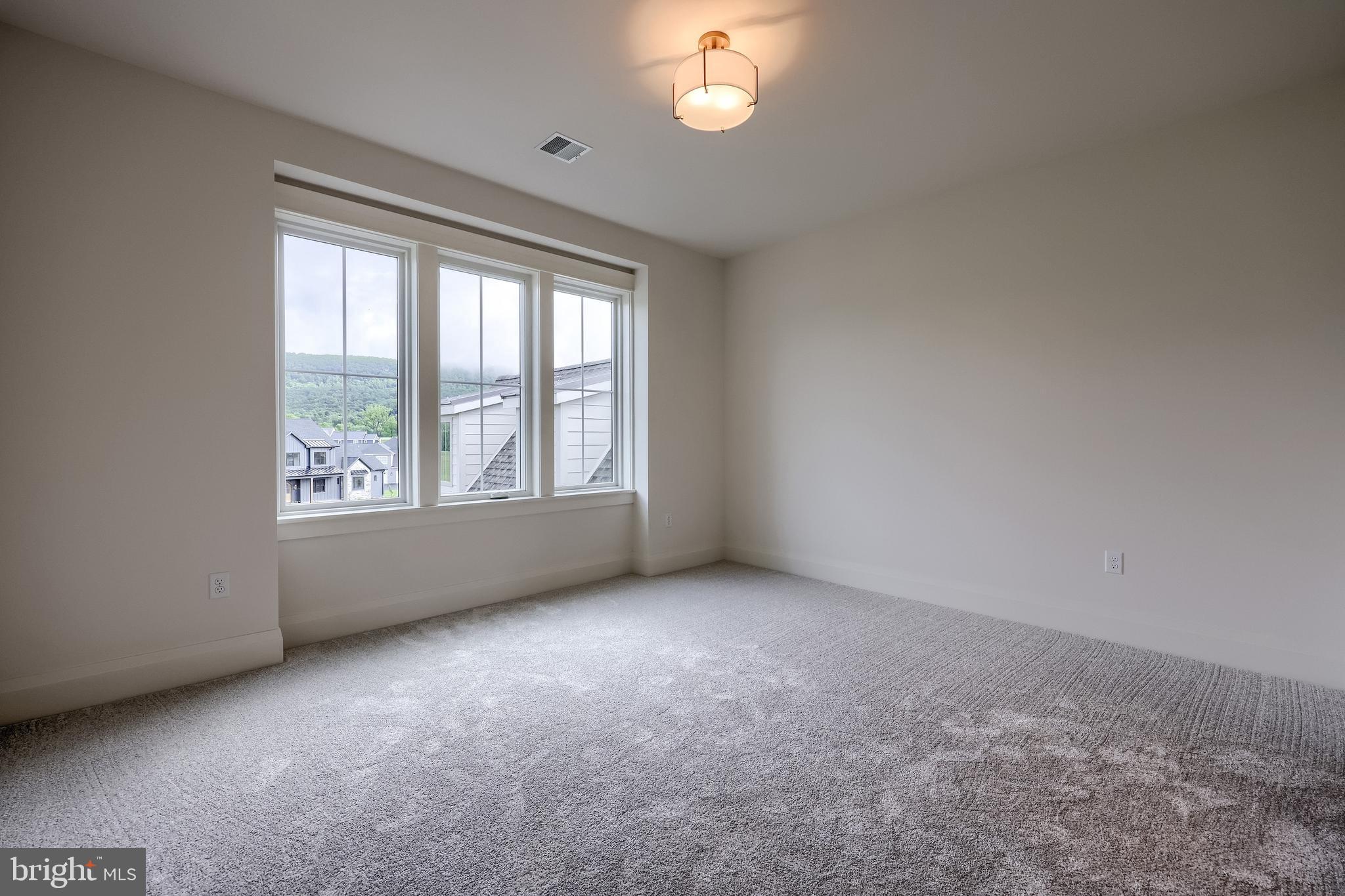 GLENDALE ESTATES - Residential