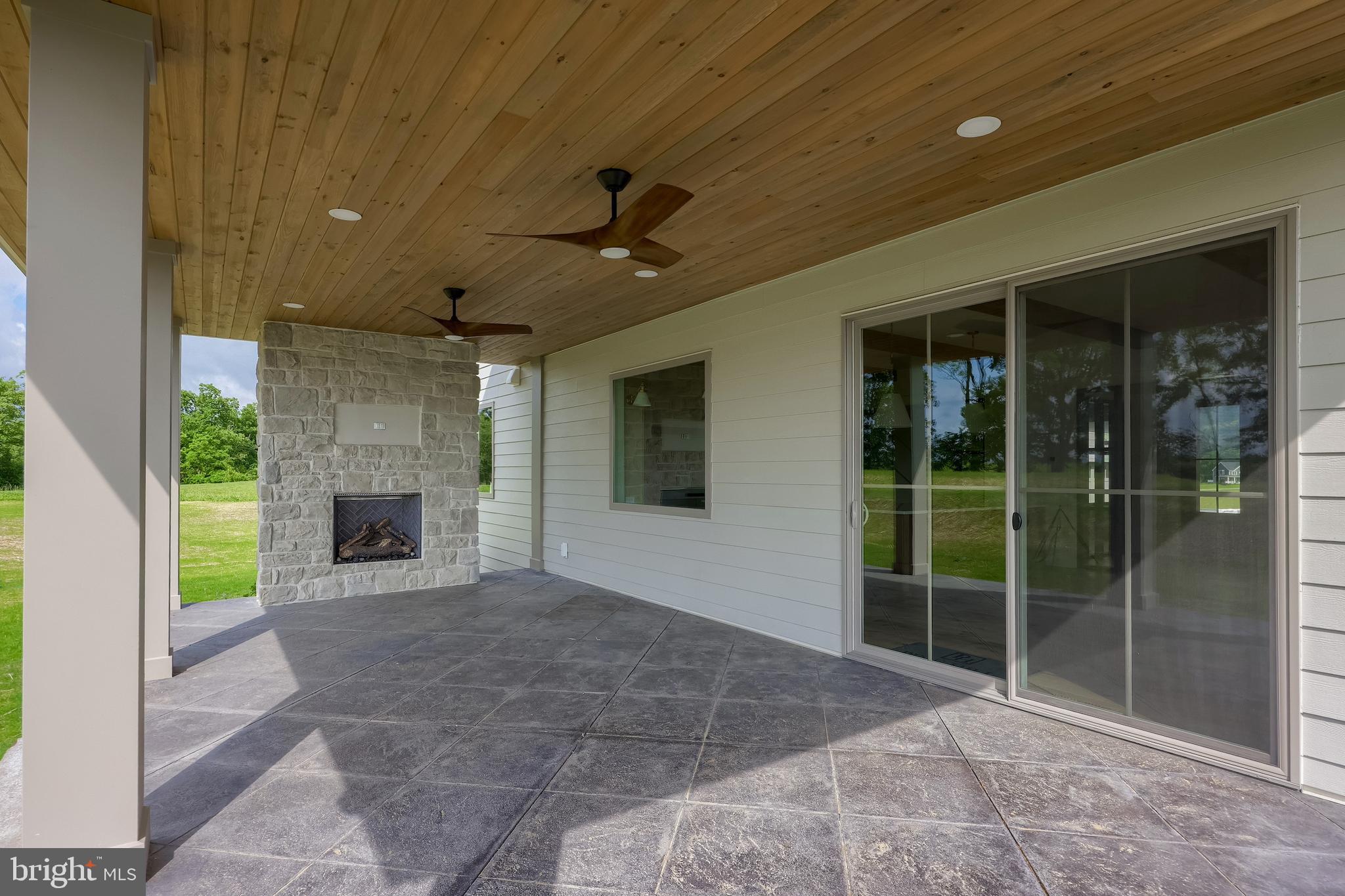 GLENDALE ESTATES - Residential