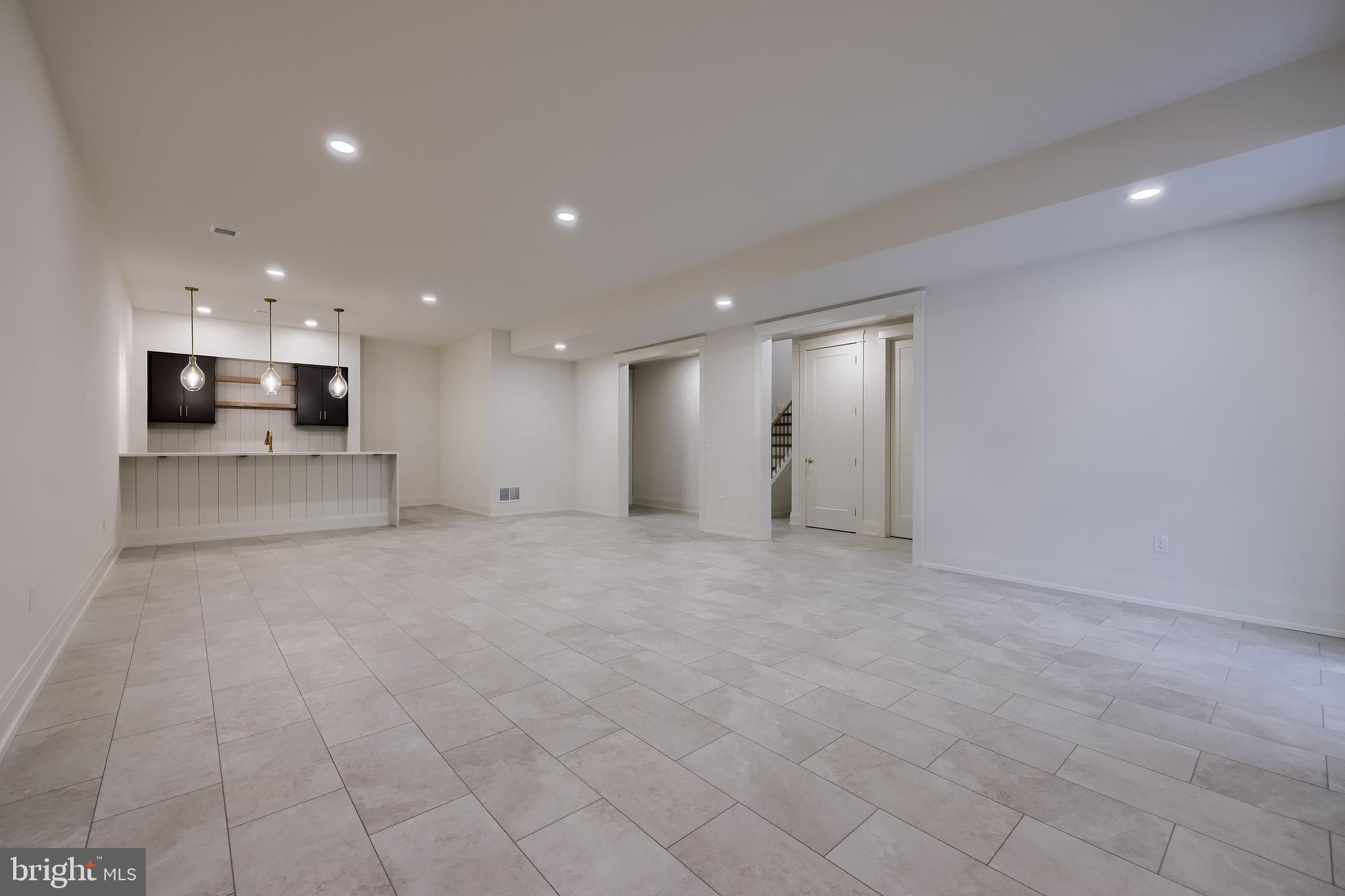 GLENDALE ESTATES - Residential