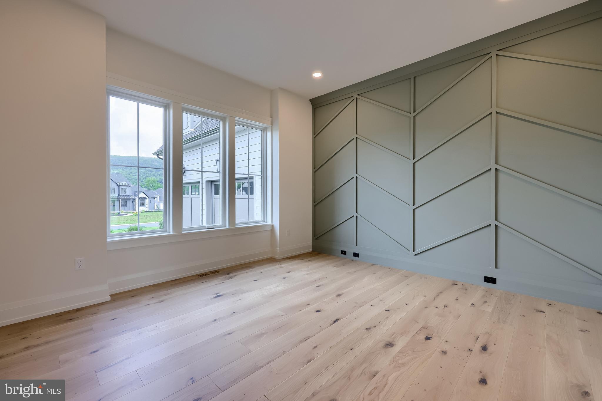 GLENDALE ESTATES - Residential