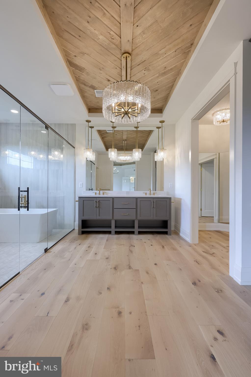 GLENDALE ESTATES - Residential