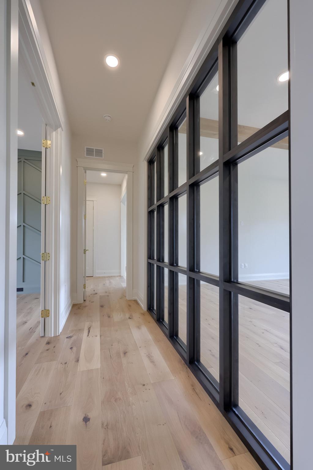 GLENDALE ESTATES - Residential