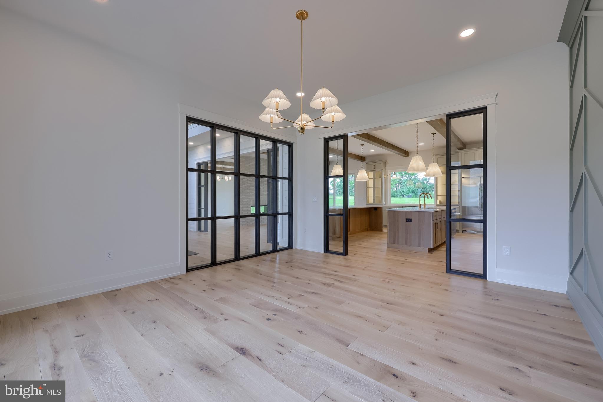 GLENDALE ESTATES - Residential