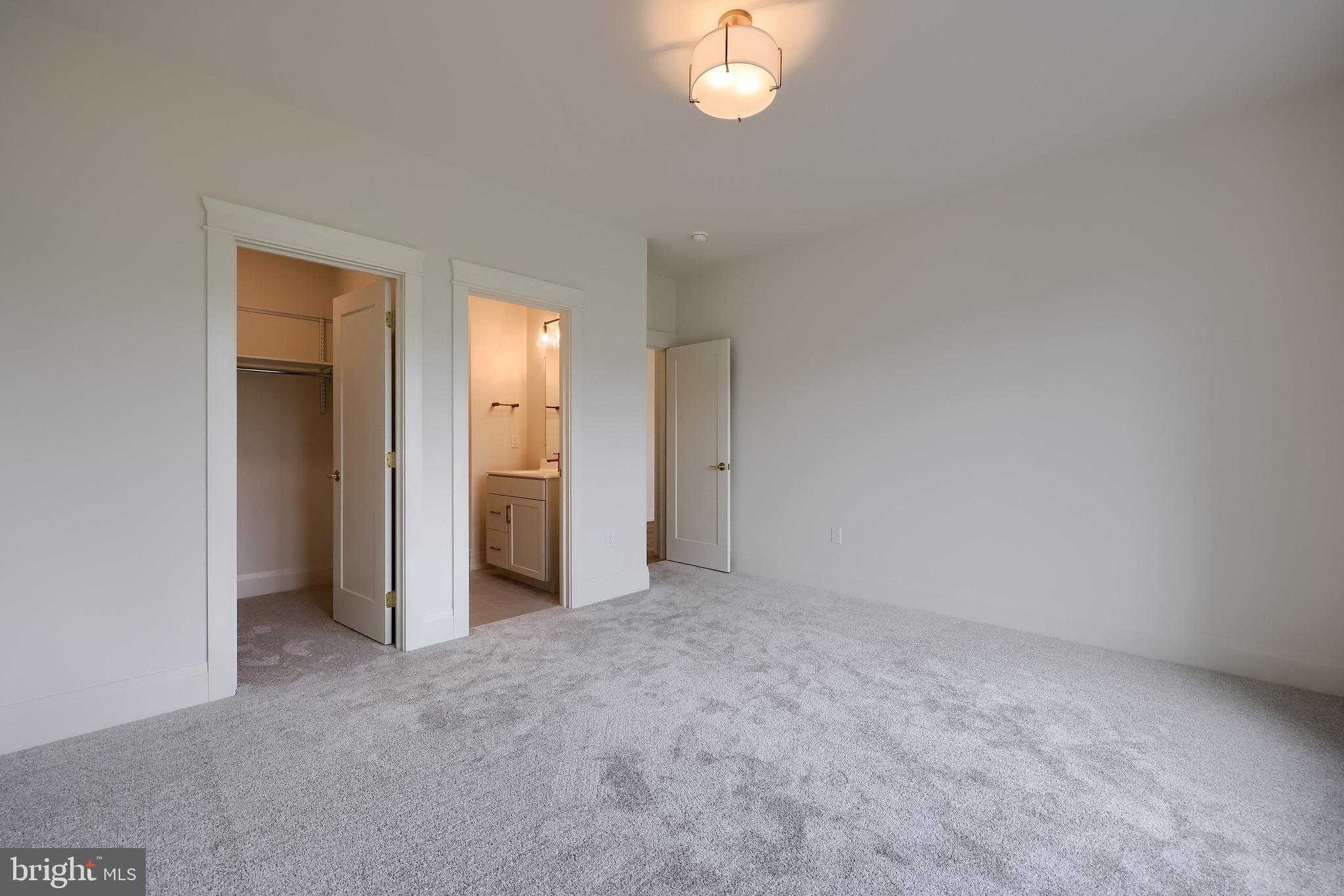 GLENDALE ESTATES - Residential