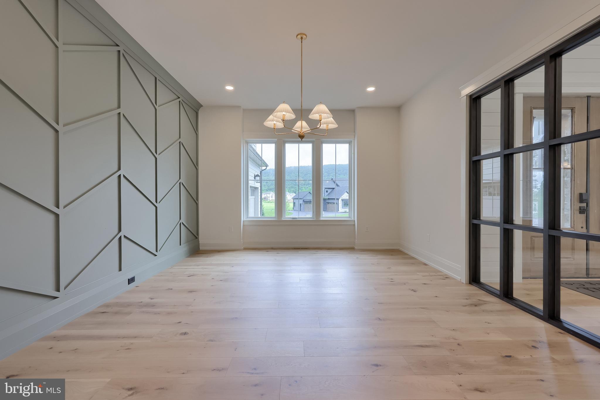 GLENDALE ESTATES - Residential