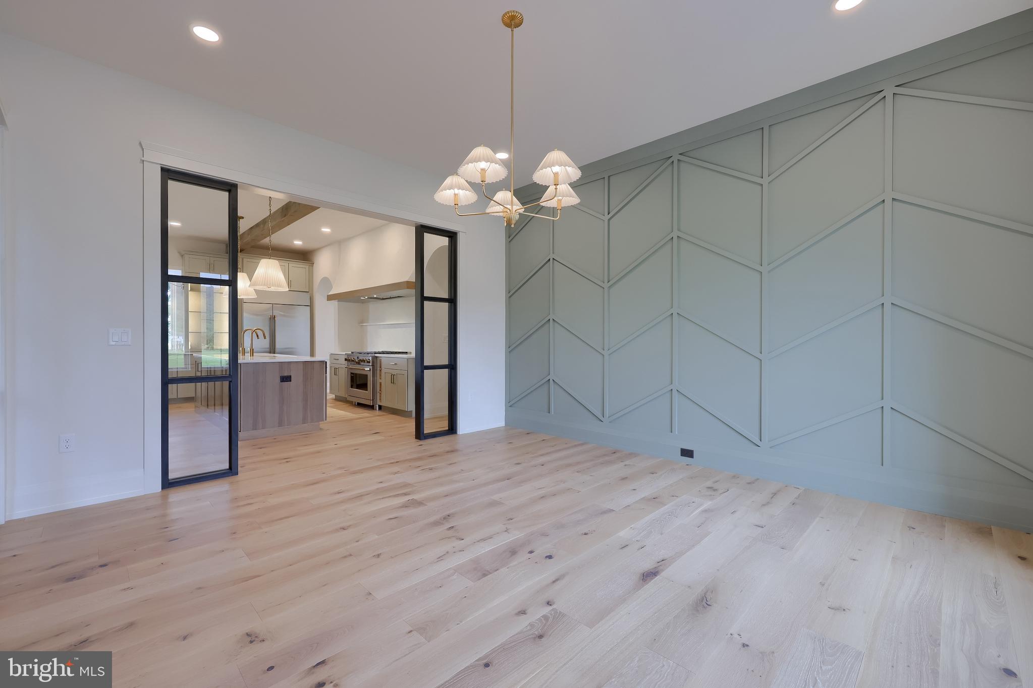 GLENDALE ESTATES - Residential