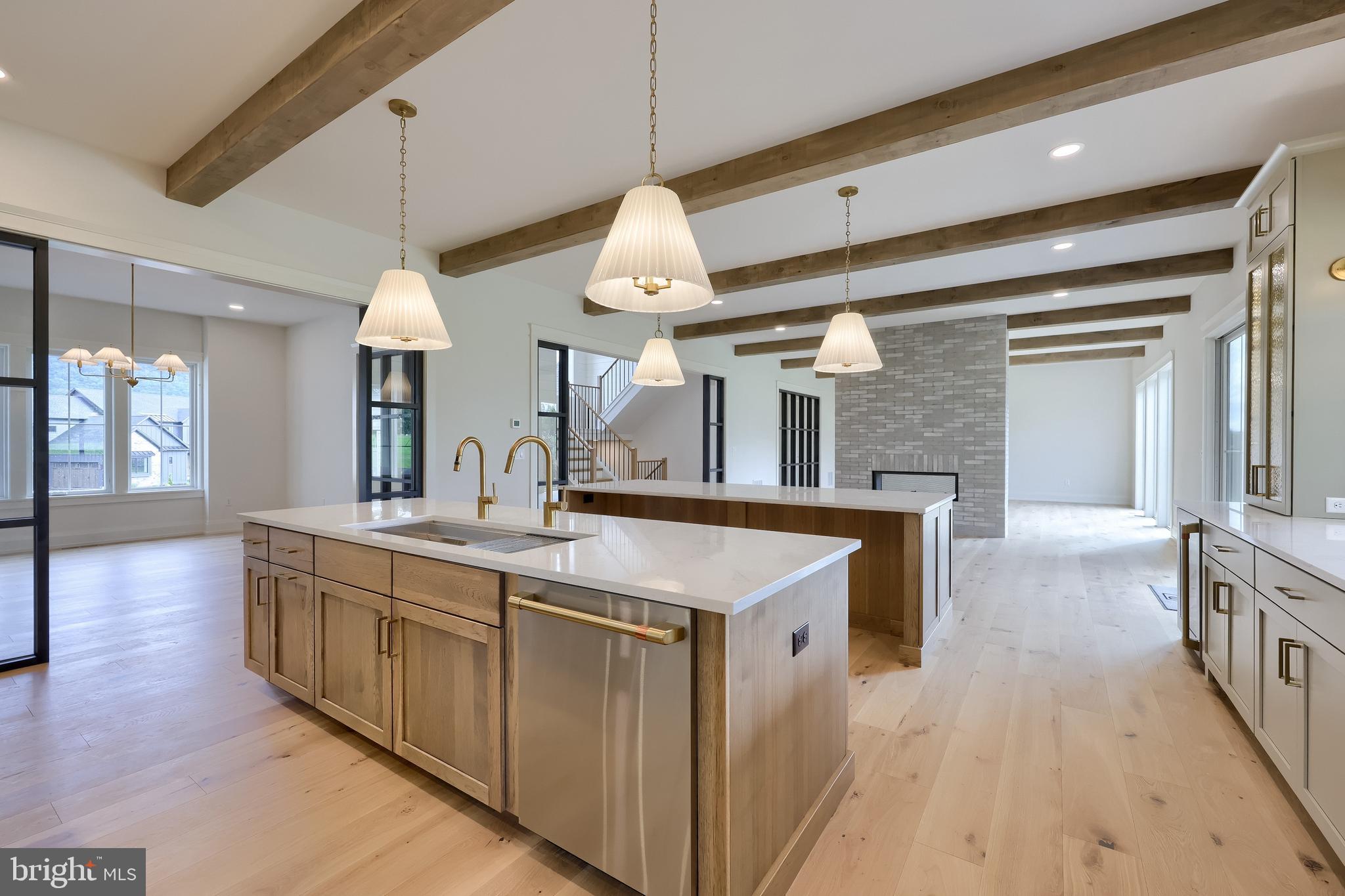 GLENDALE ESTATES - Residential