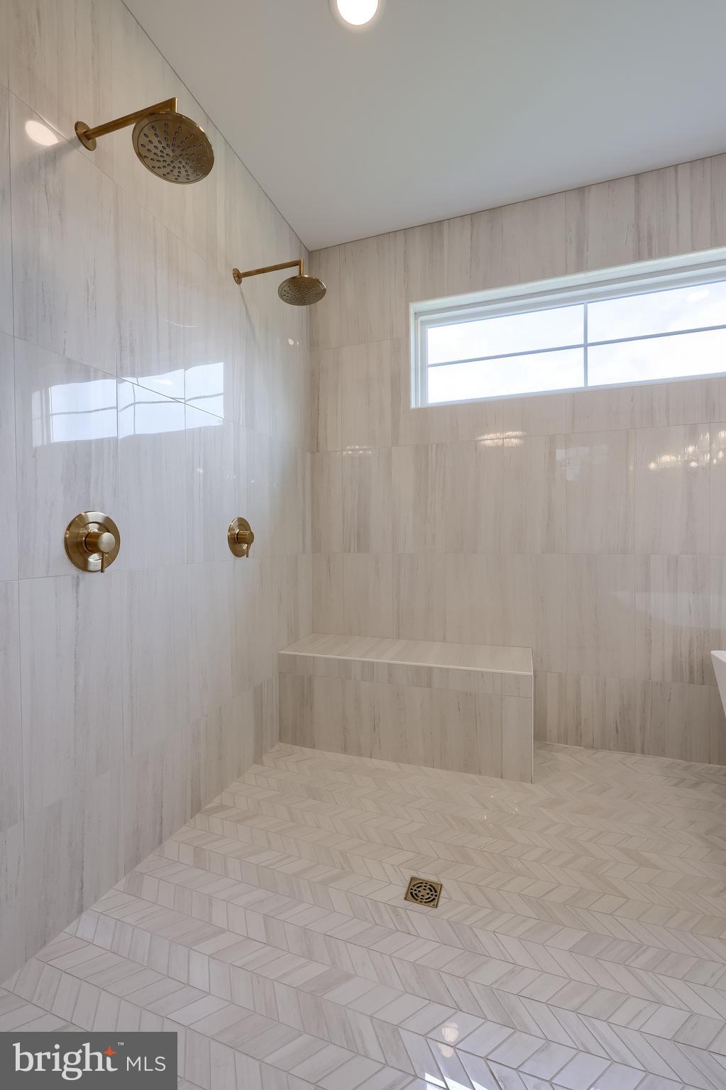 GLENDALE ESTATES - Residential