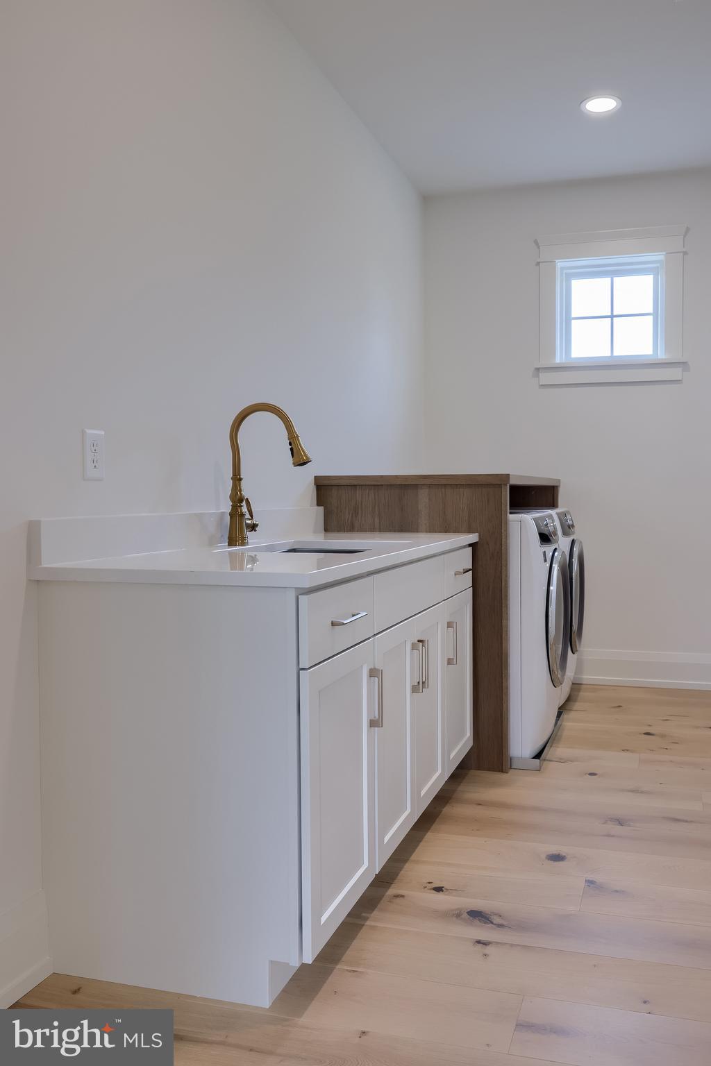 GLENDALE ESTATES - Residential