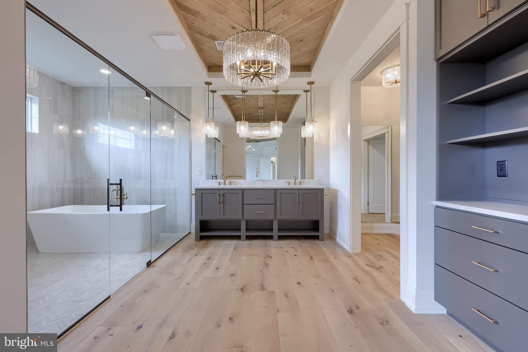 GLENDALE ESTATES - Residential