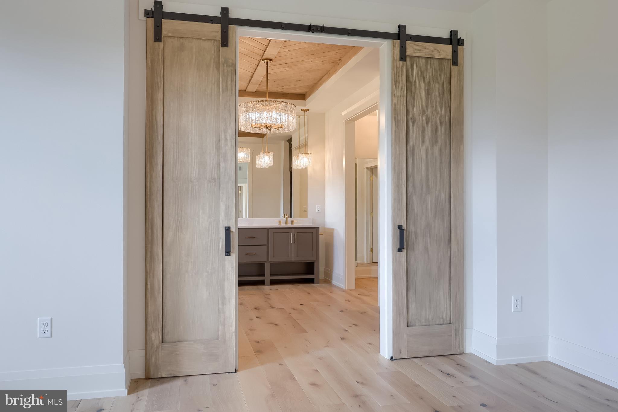 GLENDALE ESTATES - Residential