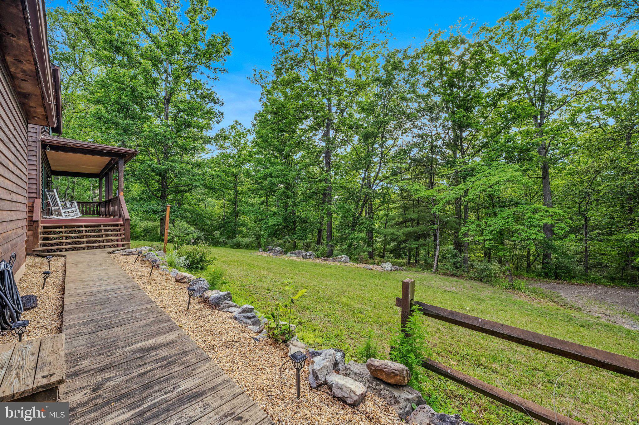 580 BRAEBURN DRIVE