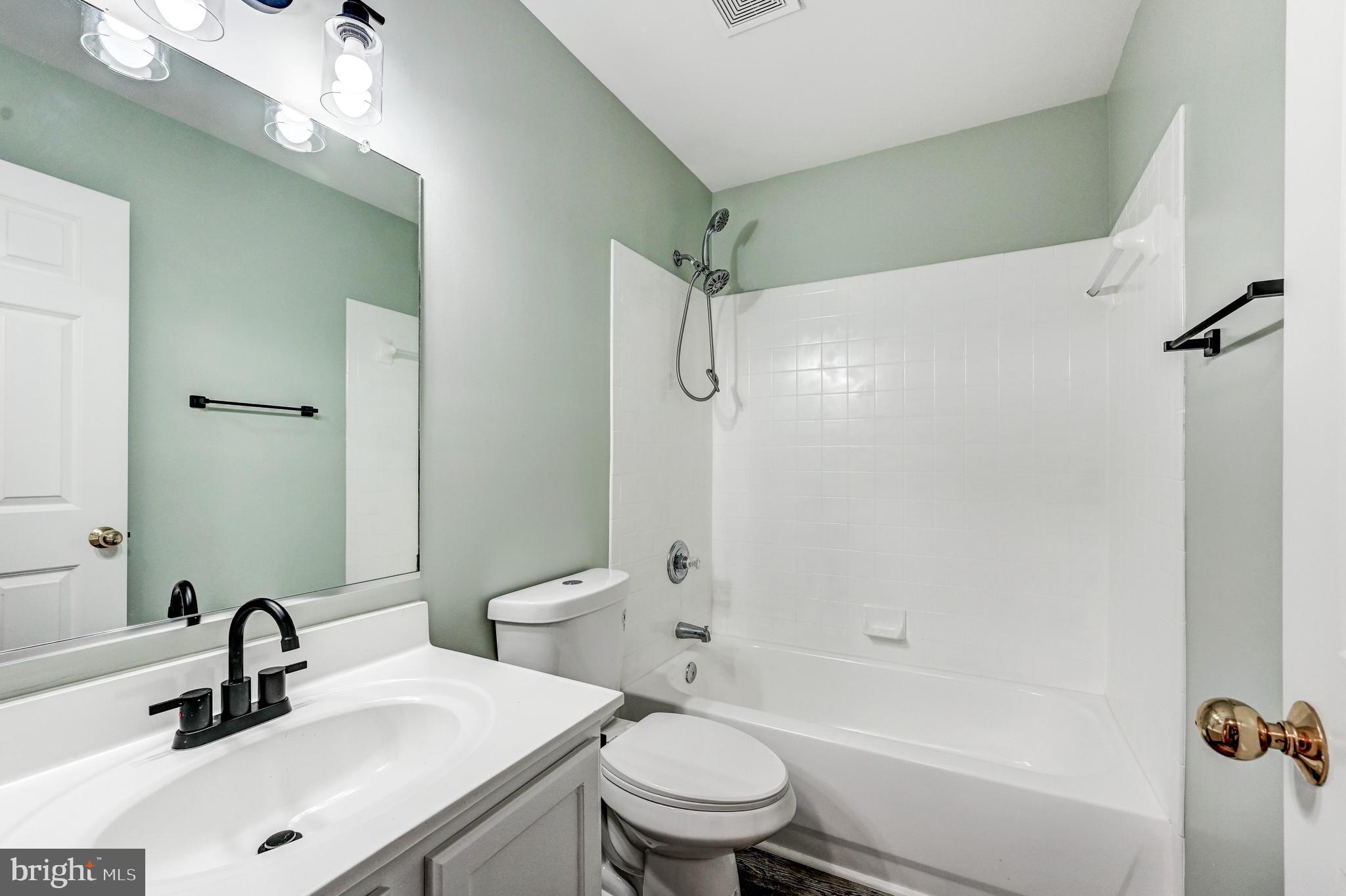 SEVEN OAKS - Residential