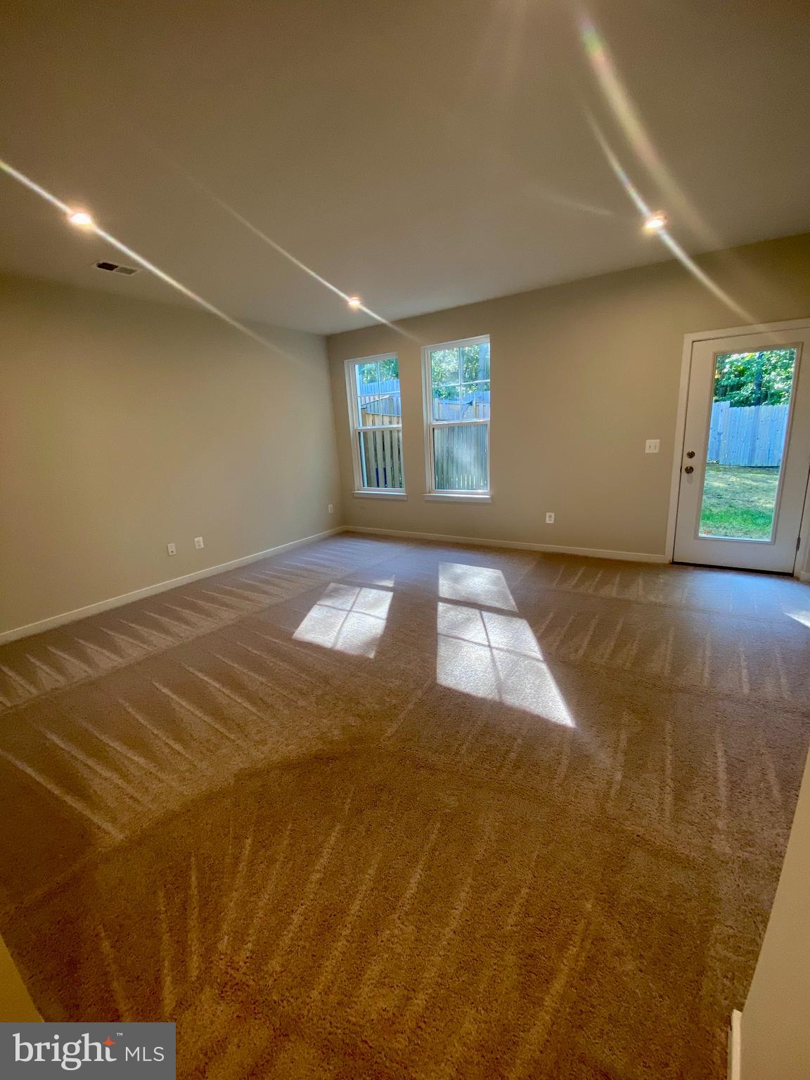 QUANTICO VILLAGE - Residential Lease