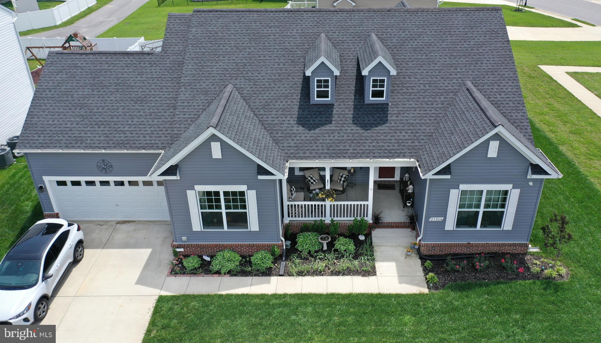 23264 LINDSAY DRIVE