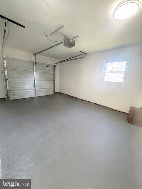 MEADOWBROOK AT BELAIR - Residential