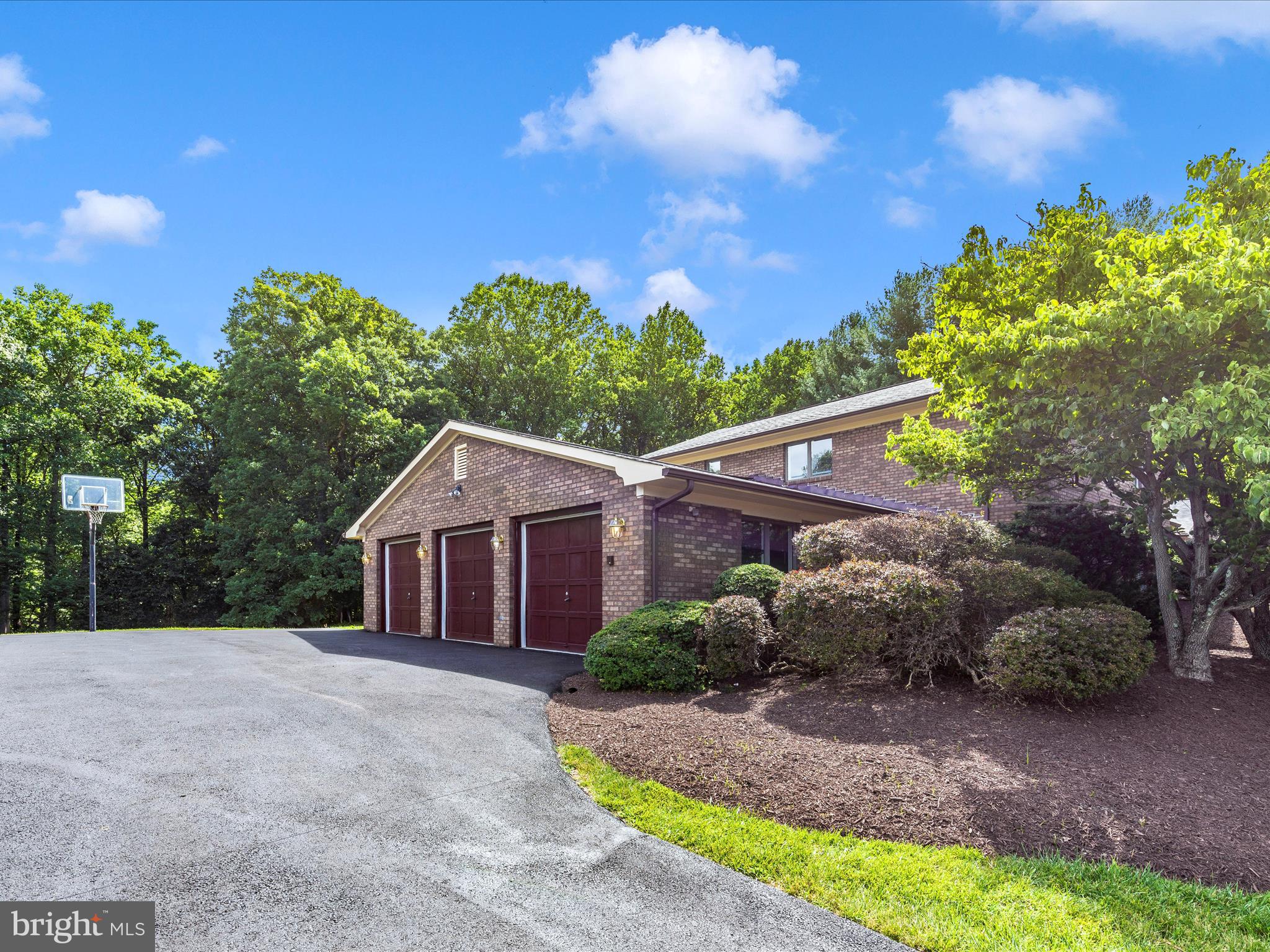 DARNESTOWN OUTSIDE - Residential