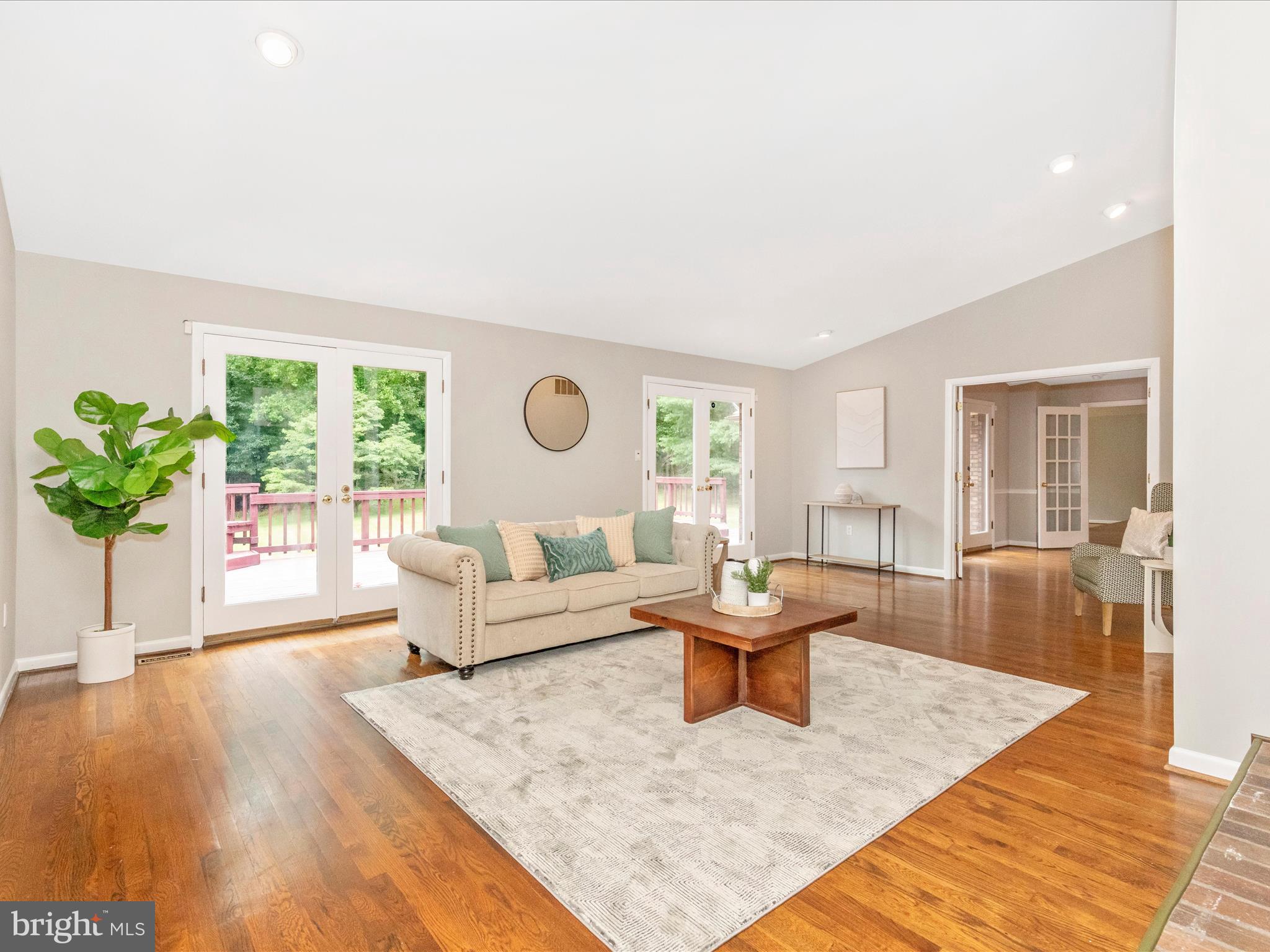 DARNESTOWN OUTSIDE - Residential