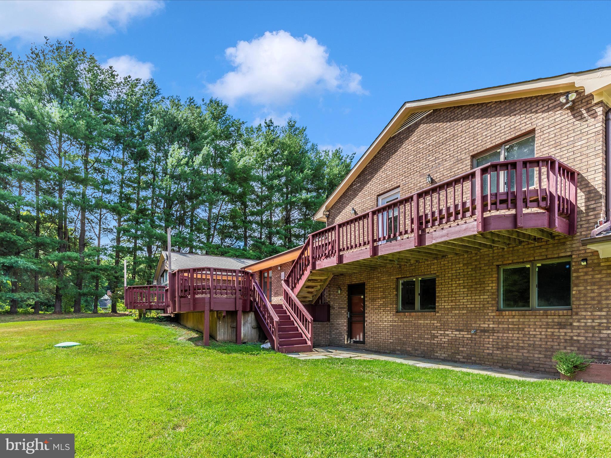 DARNESTOWN OUTSIDE - Residential