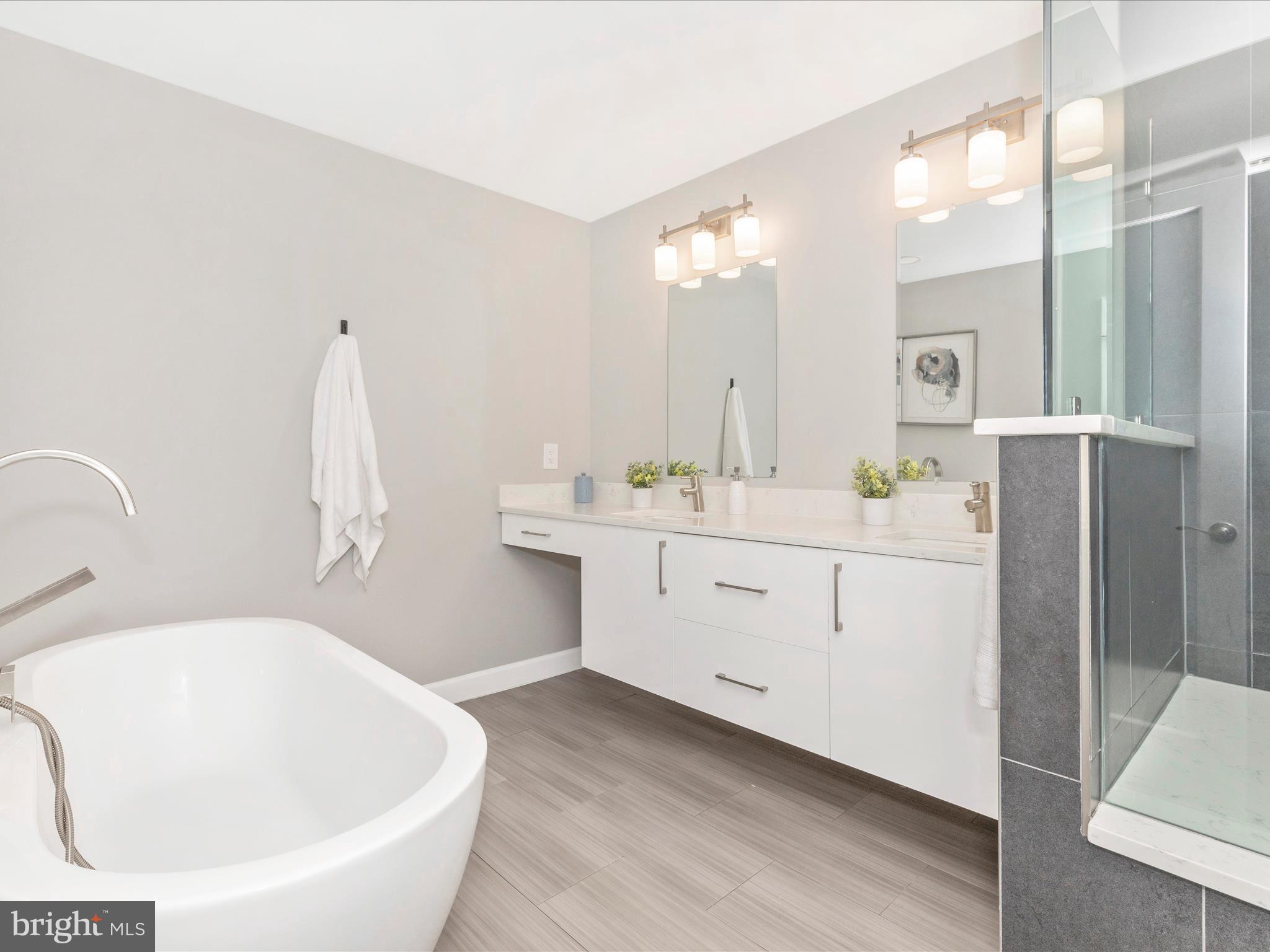 DARNESTOWN OUTSIDE - Residential