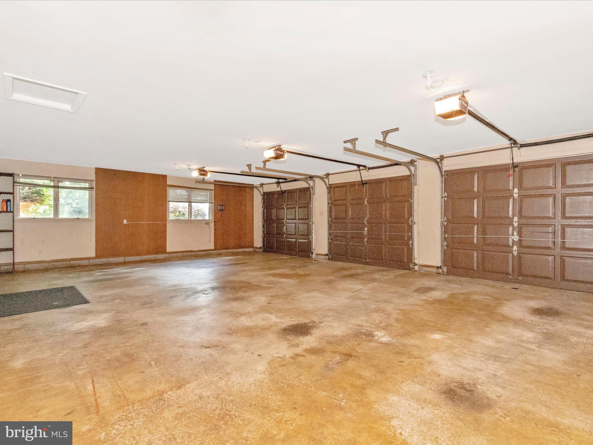 DARNESTOWN OUTSIDE - Residential