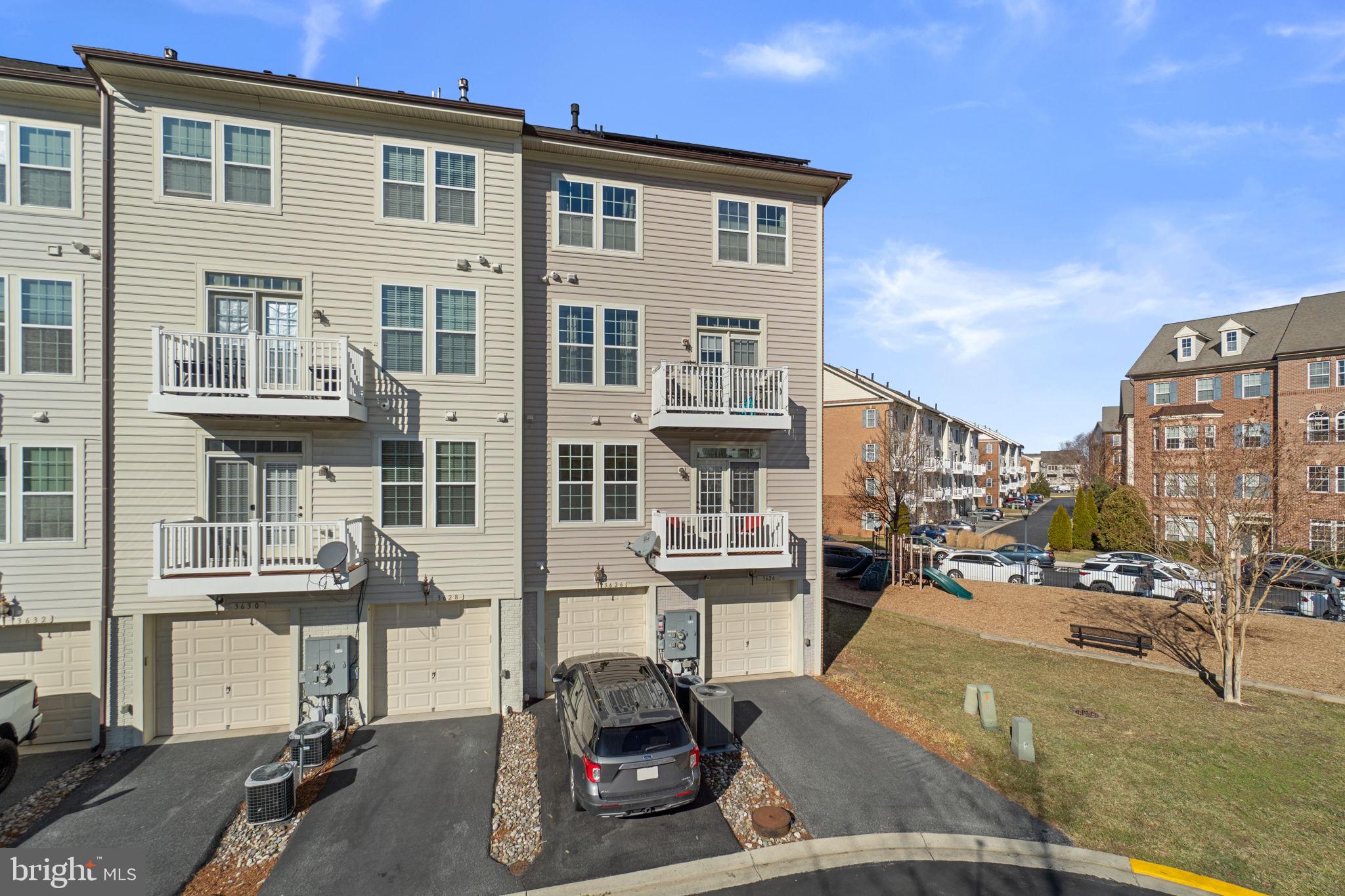 VILLAGES OF URBANA - Residential