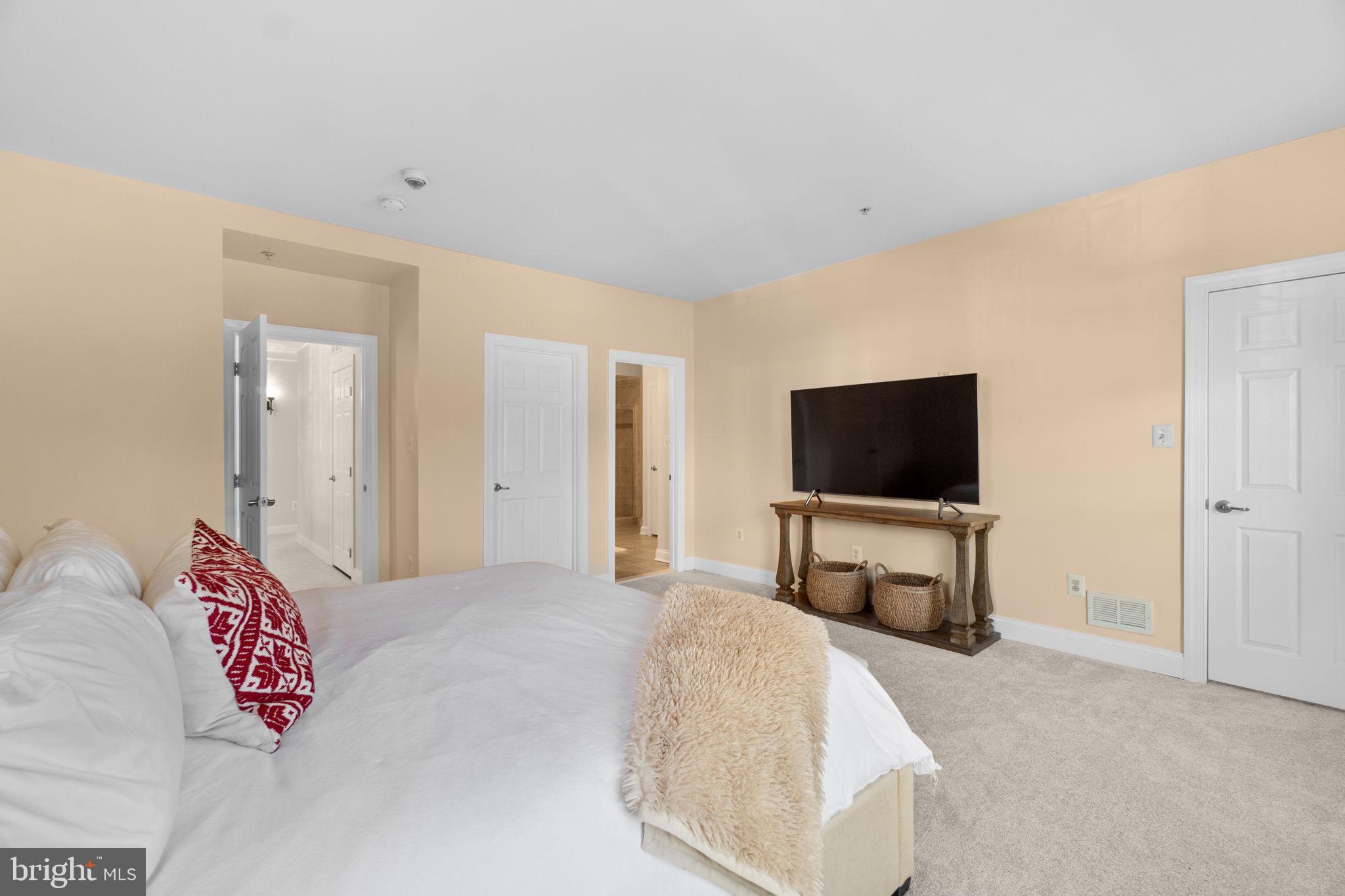 VILLAGES OF URBANA - Residential