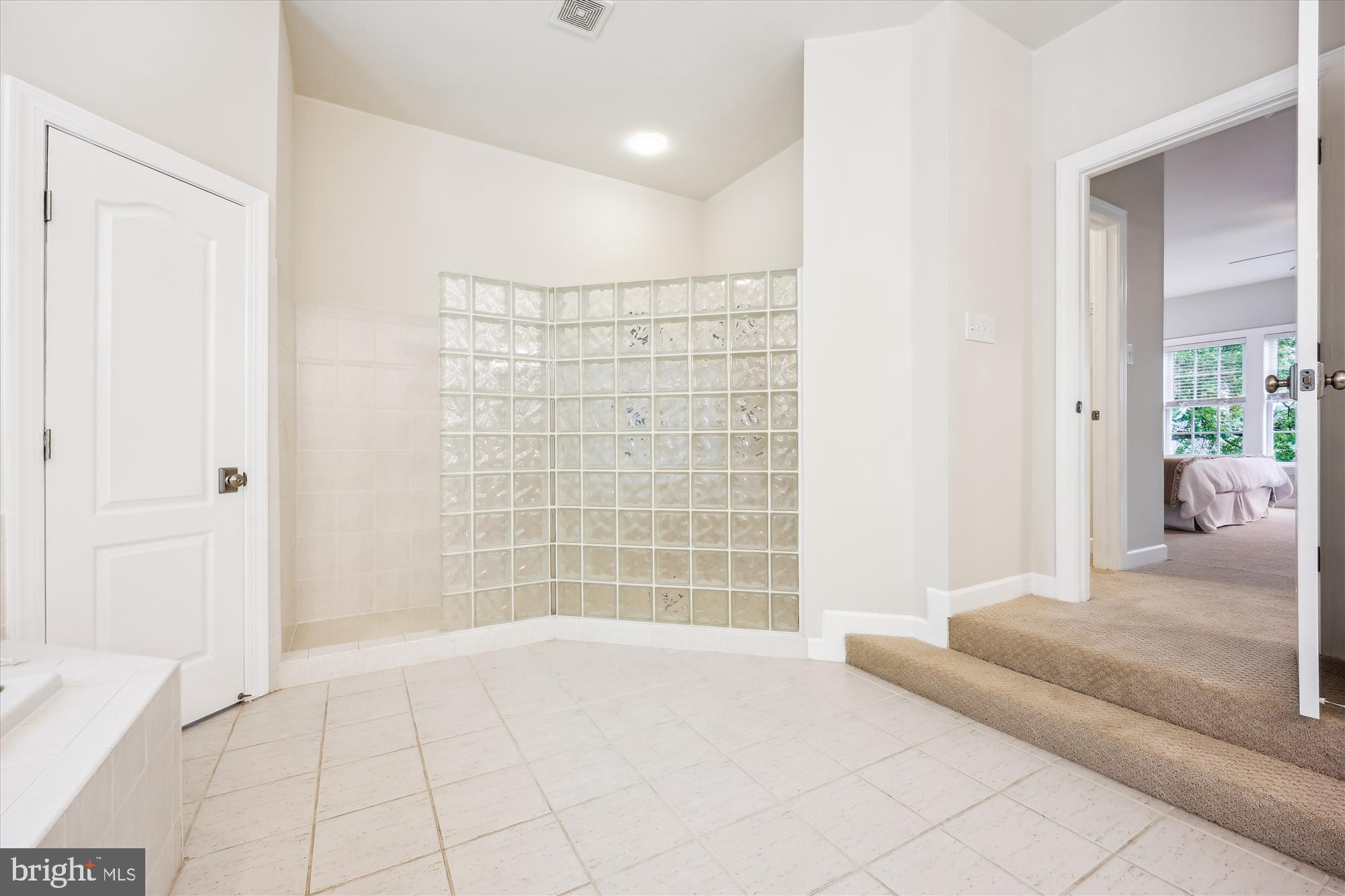 ROSE HILL - Residential