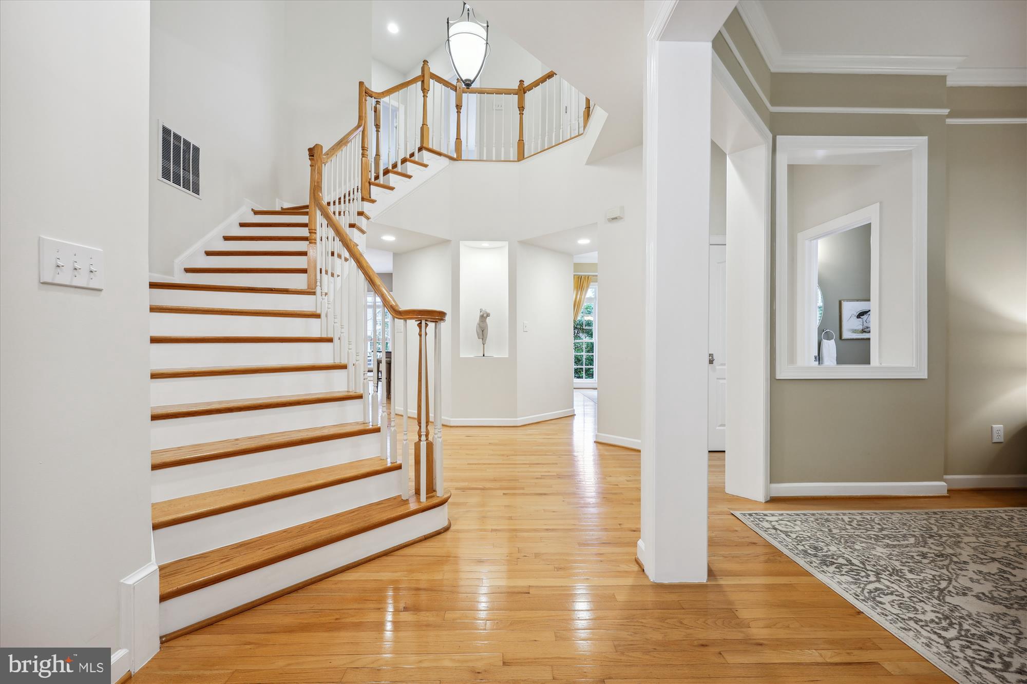 509 AUTUMN WIND WAY