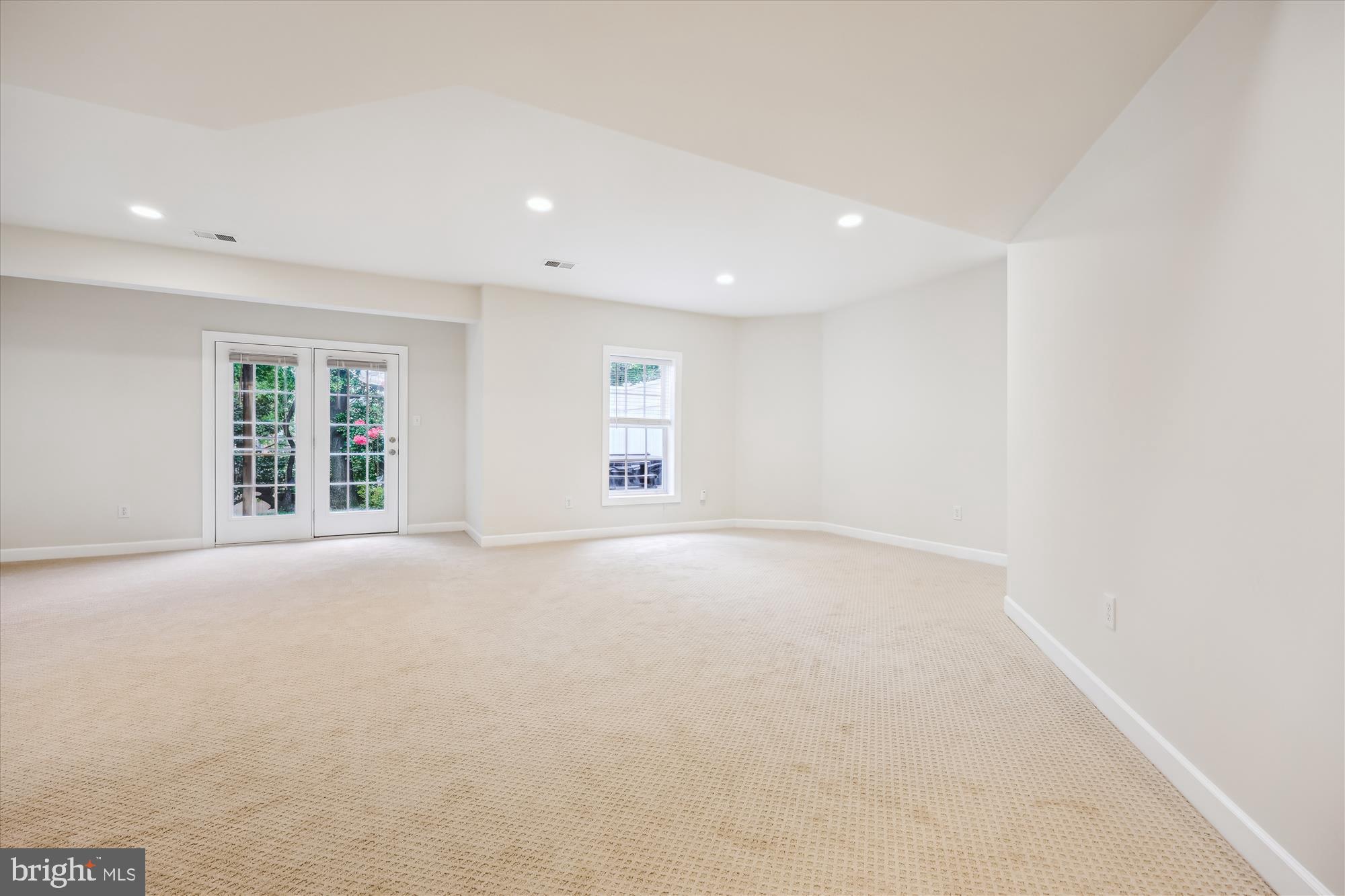 ROSE HILL - Residential