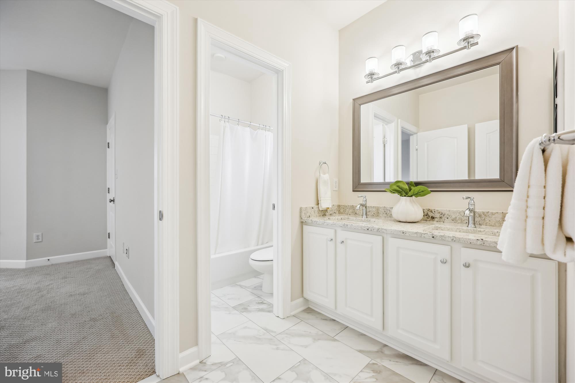 ROSE HILL - Residential