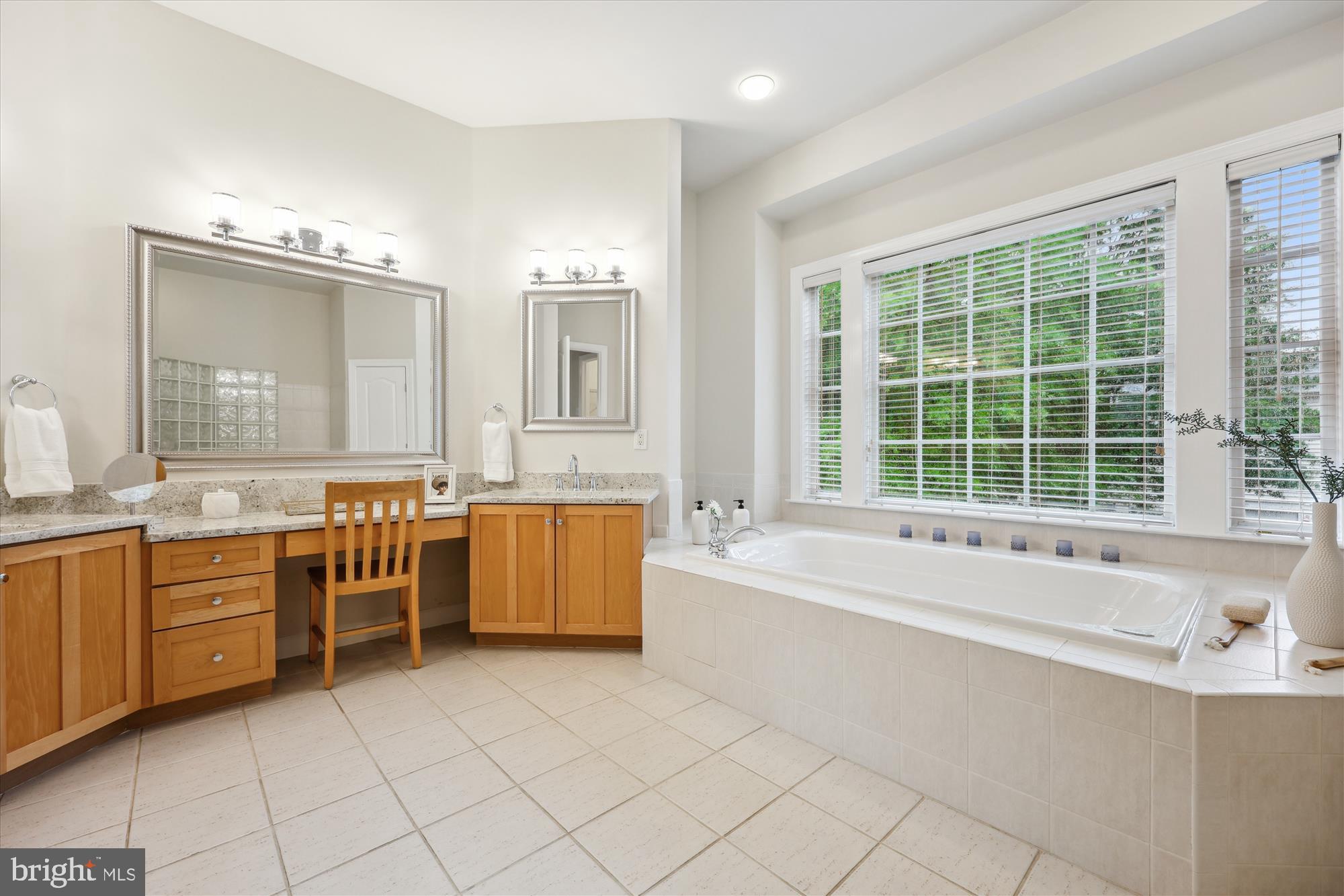 ROSE HILL - Residential