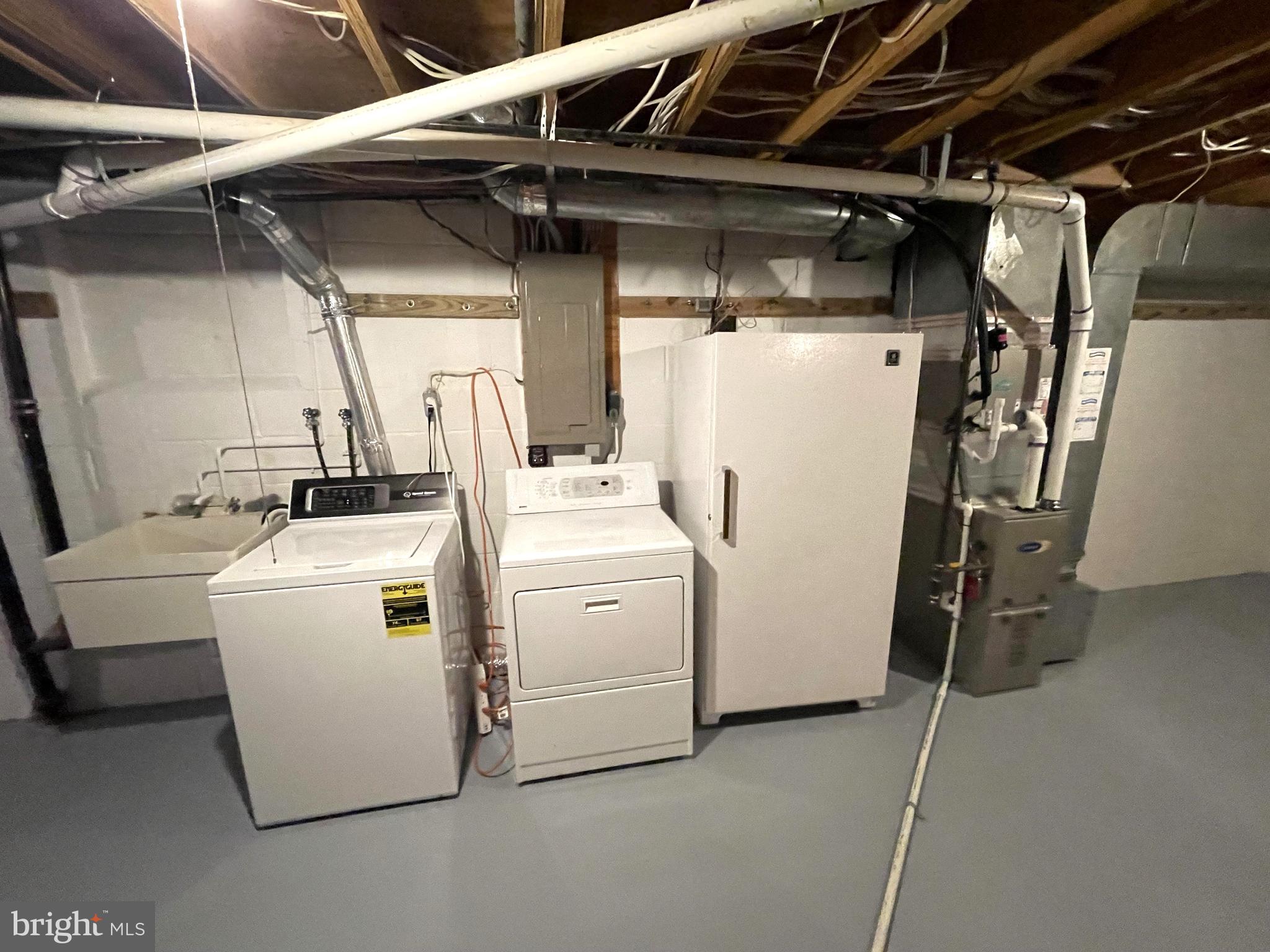 ORANGE HUNT ESTATES - Residential Lease