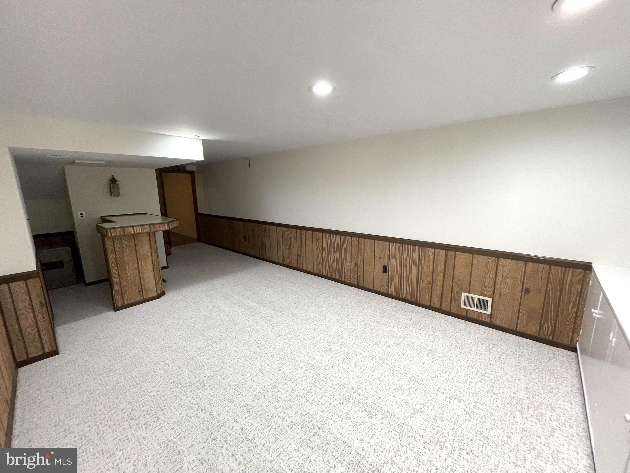 ORANGE HUNT ESTATES - Residential Lease