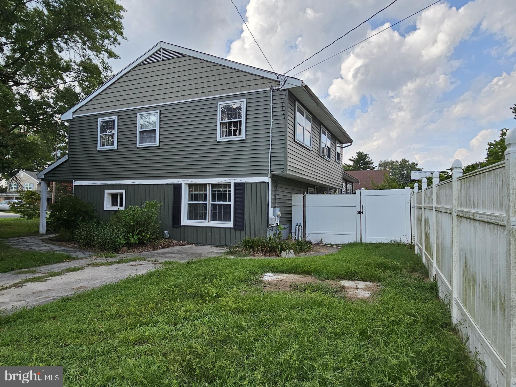 GLENDALE GARDENS - Residential