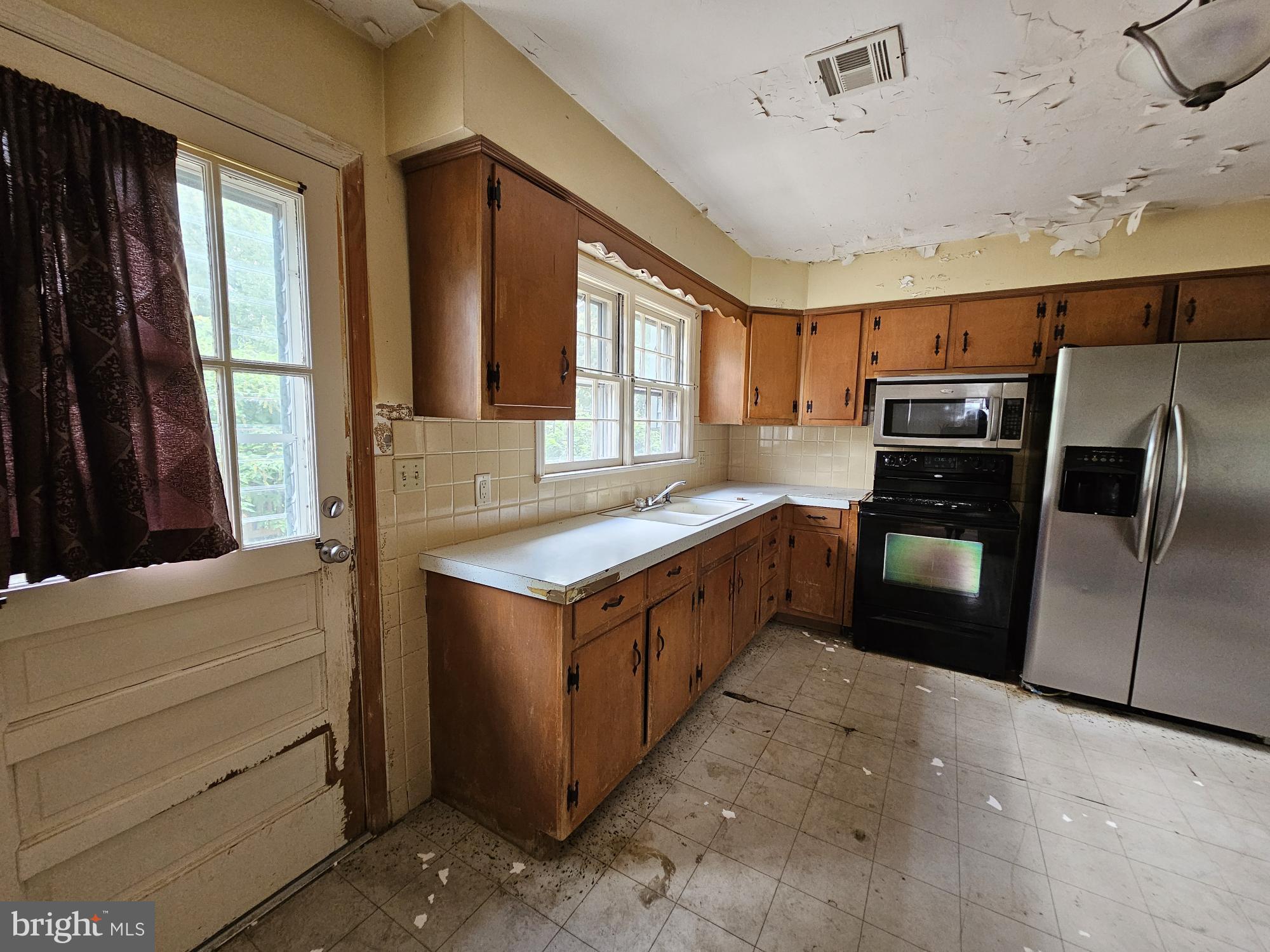 GLENDALE GARDENS - Residential