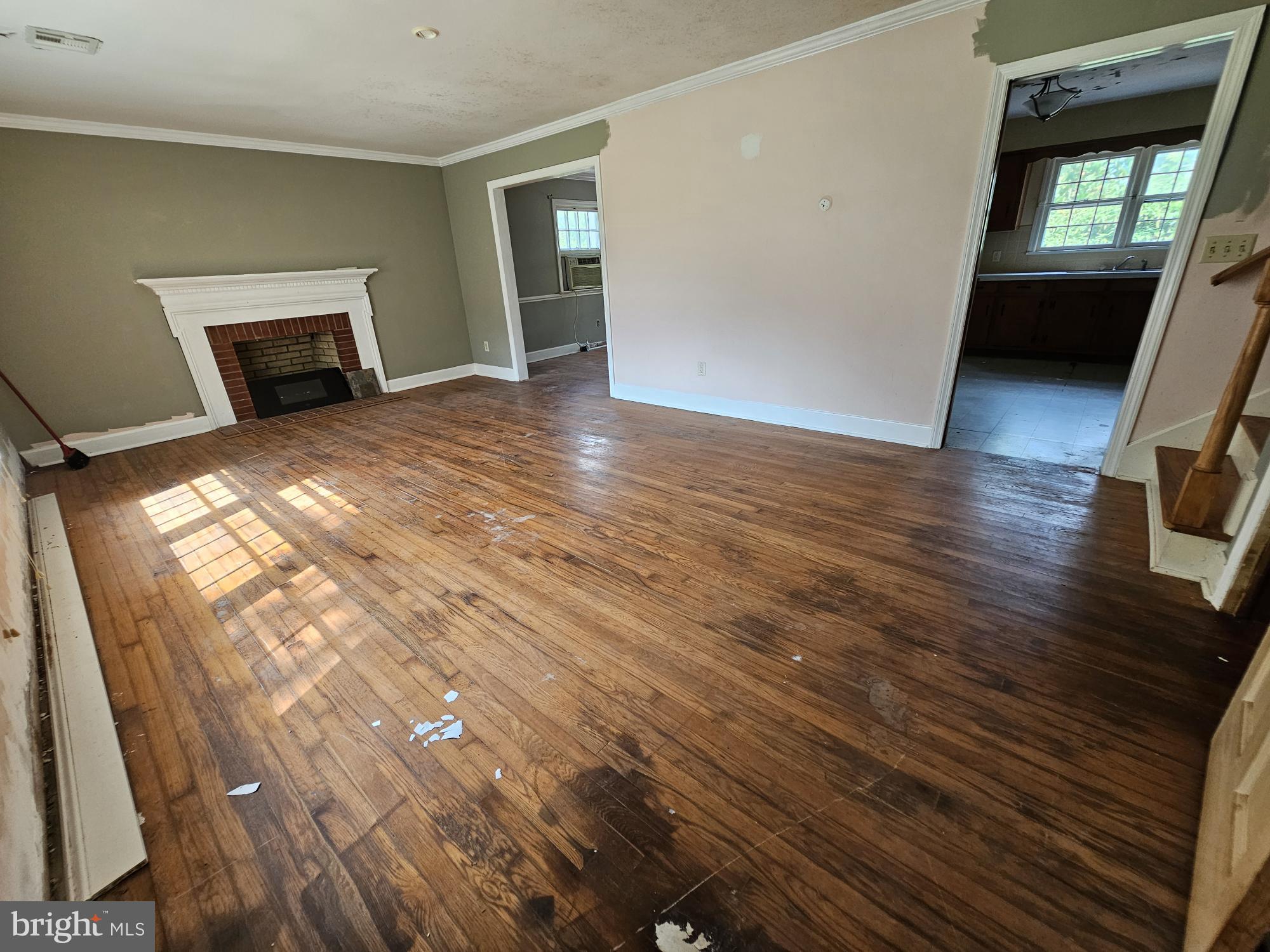 GLENDALE GARDENS - Residential