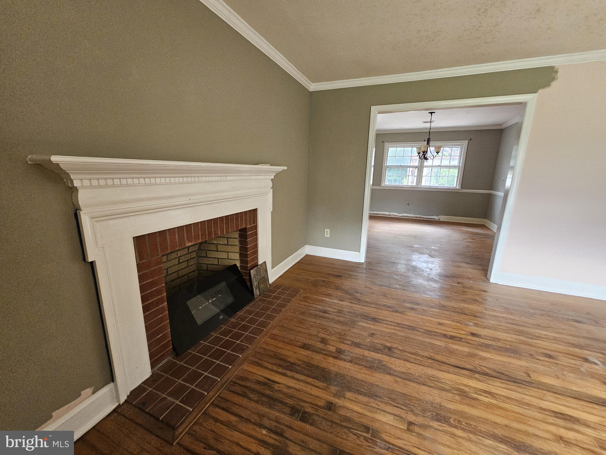 GLENDALE GARDENS - Residential