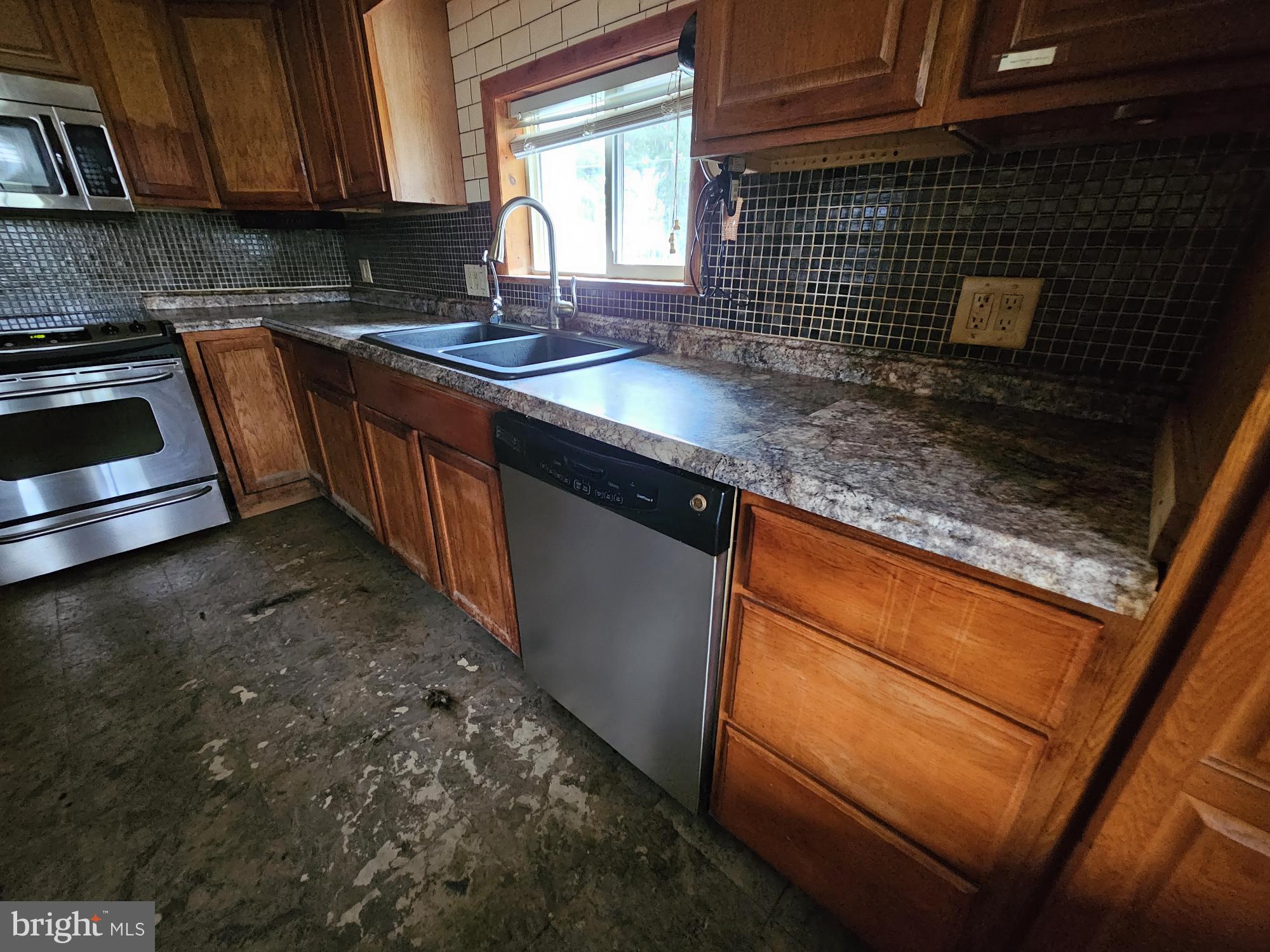 GLENDALE GARDENS - Residential