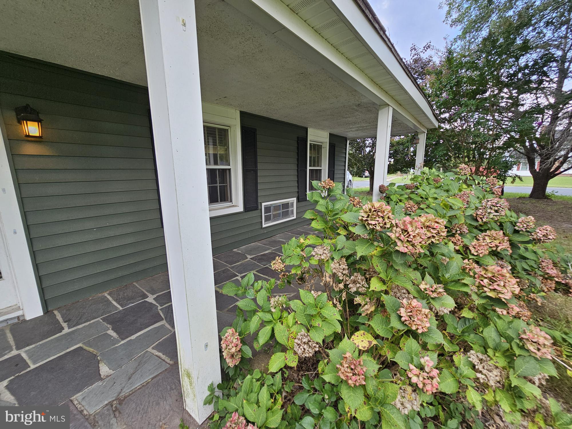 GLENDALE GARDENS - Residential