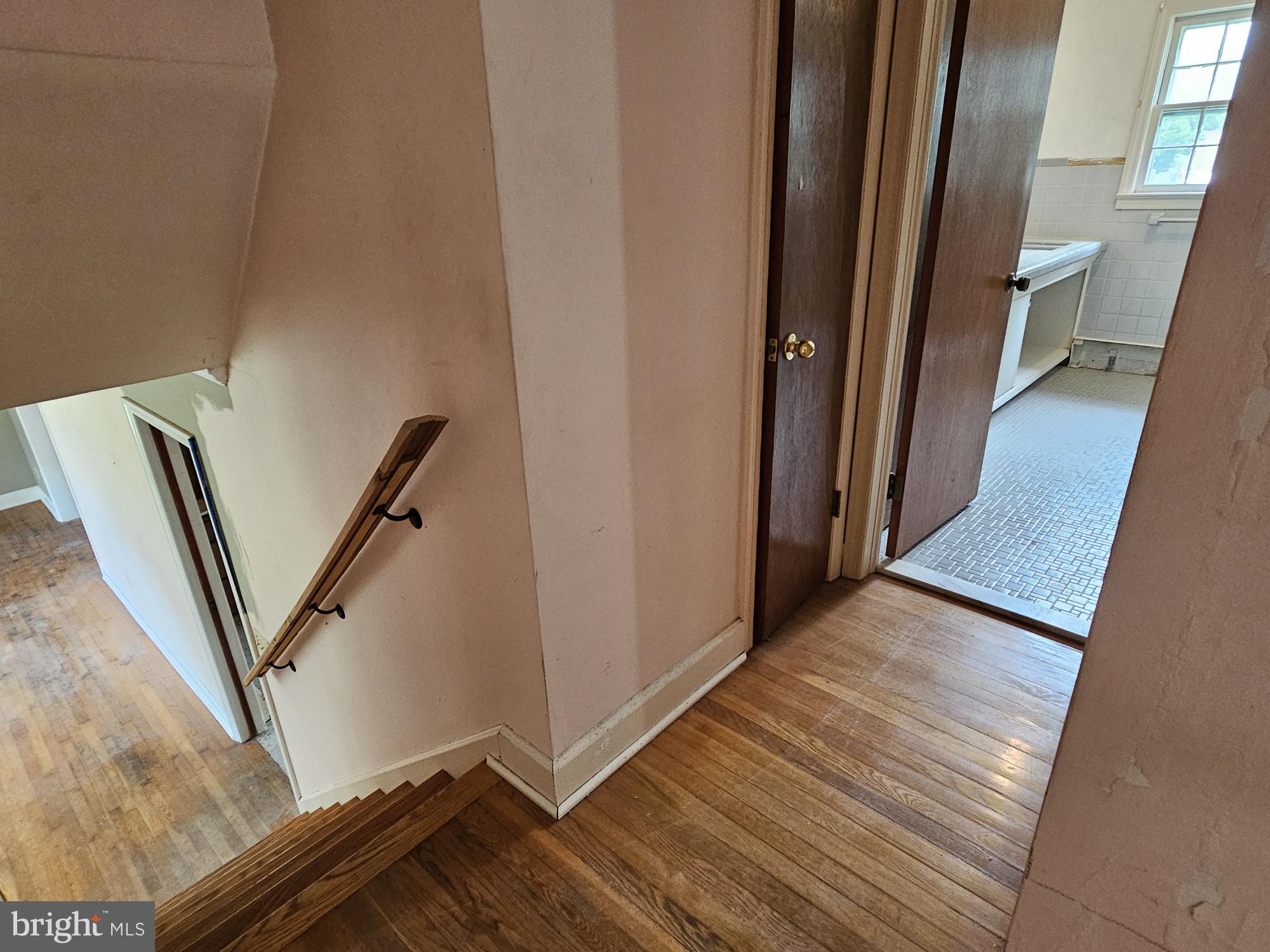 GLENDALE GARDENS - Residential