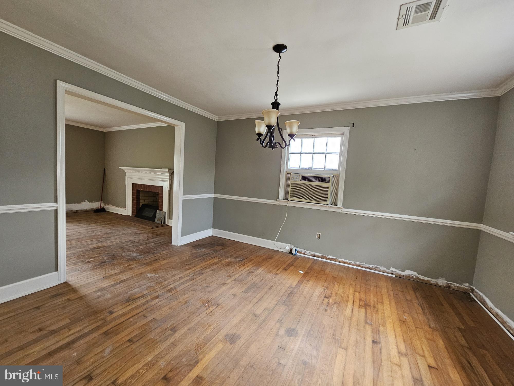 GLENDALE GARDENS - Residential