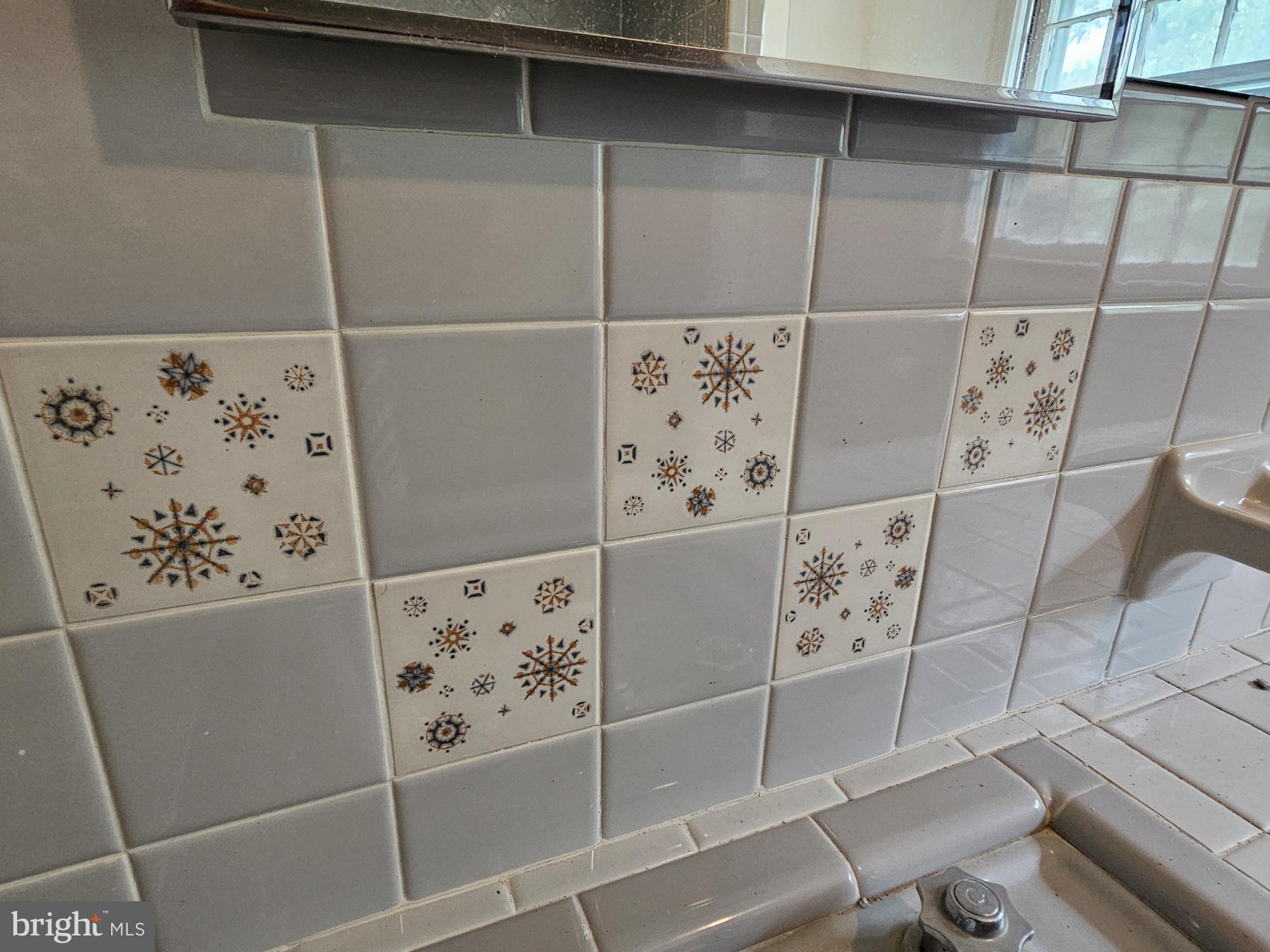 GLENDALE GARDENS - Residential