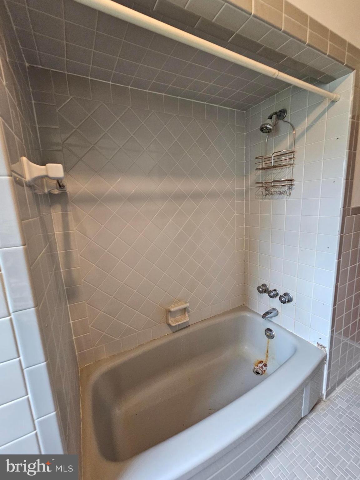 GLENDALE GARDENS - Residential