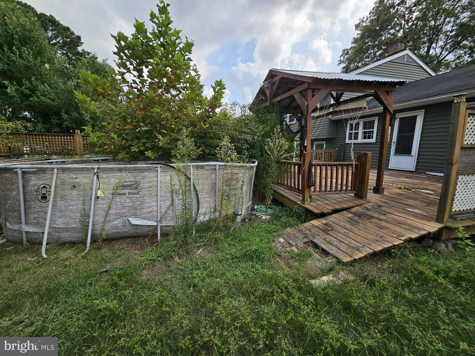 GLENDALE GARDENS - Residential