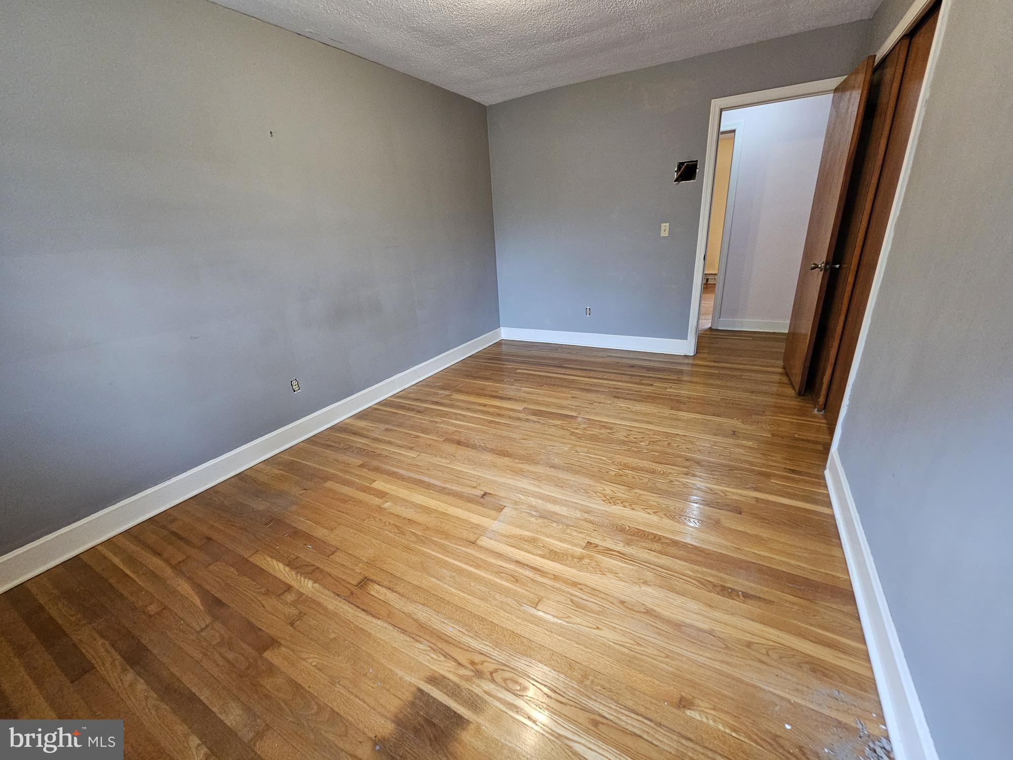 GLENDALE GARDENS - Residential