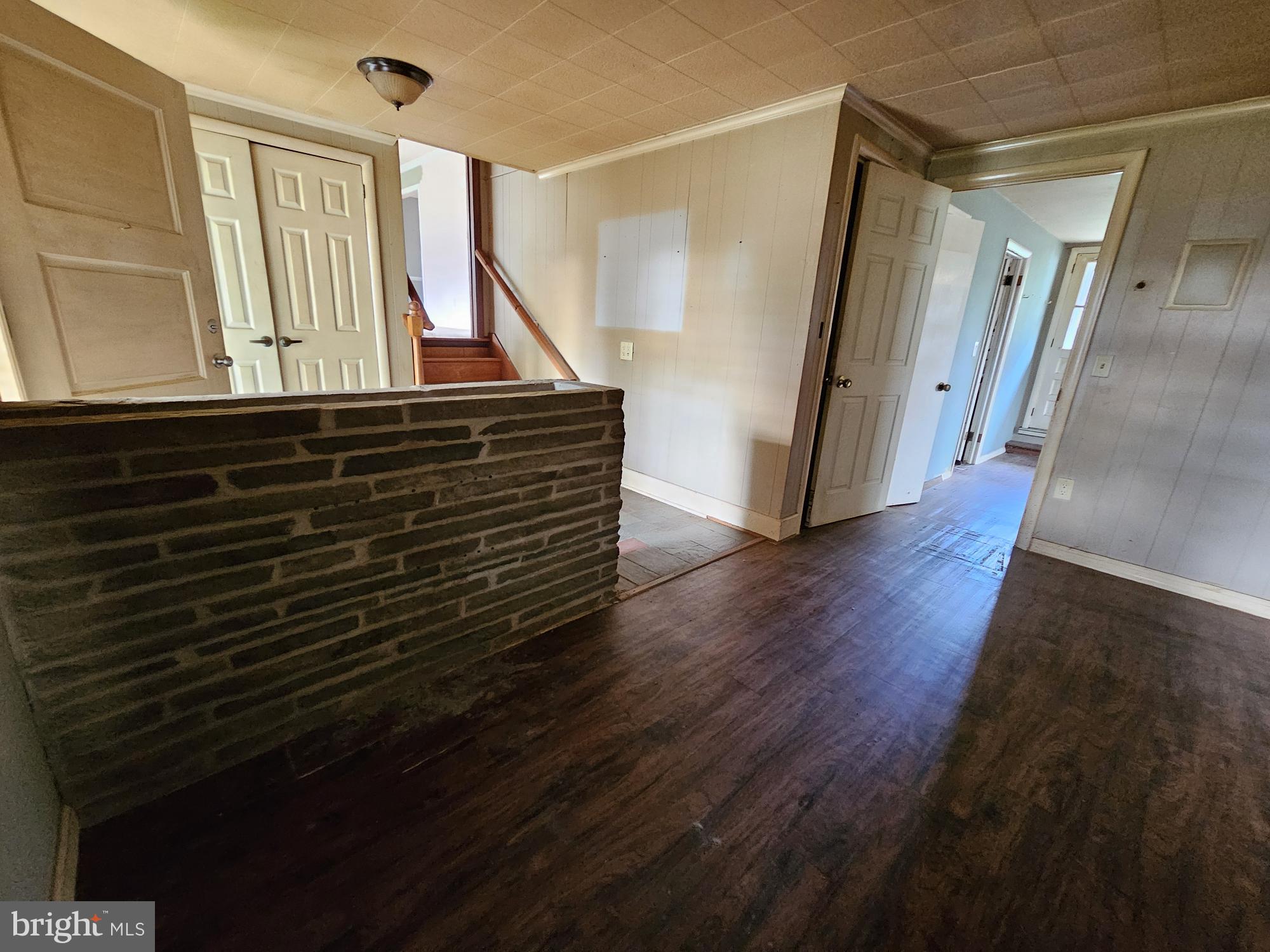 GLENDALE GARDENS - Residential