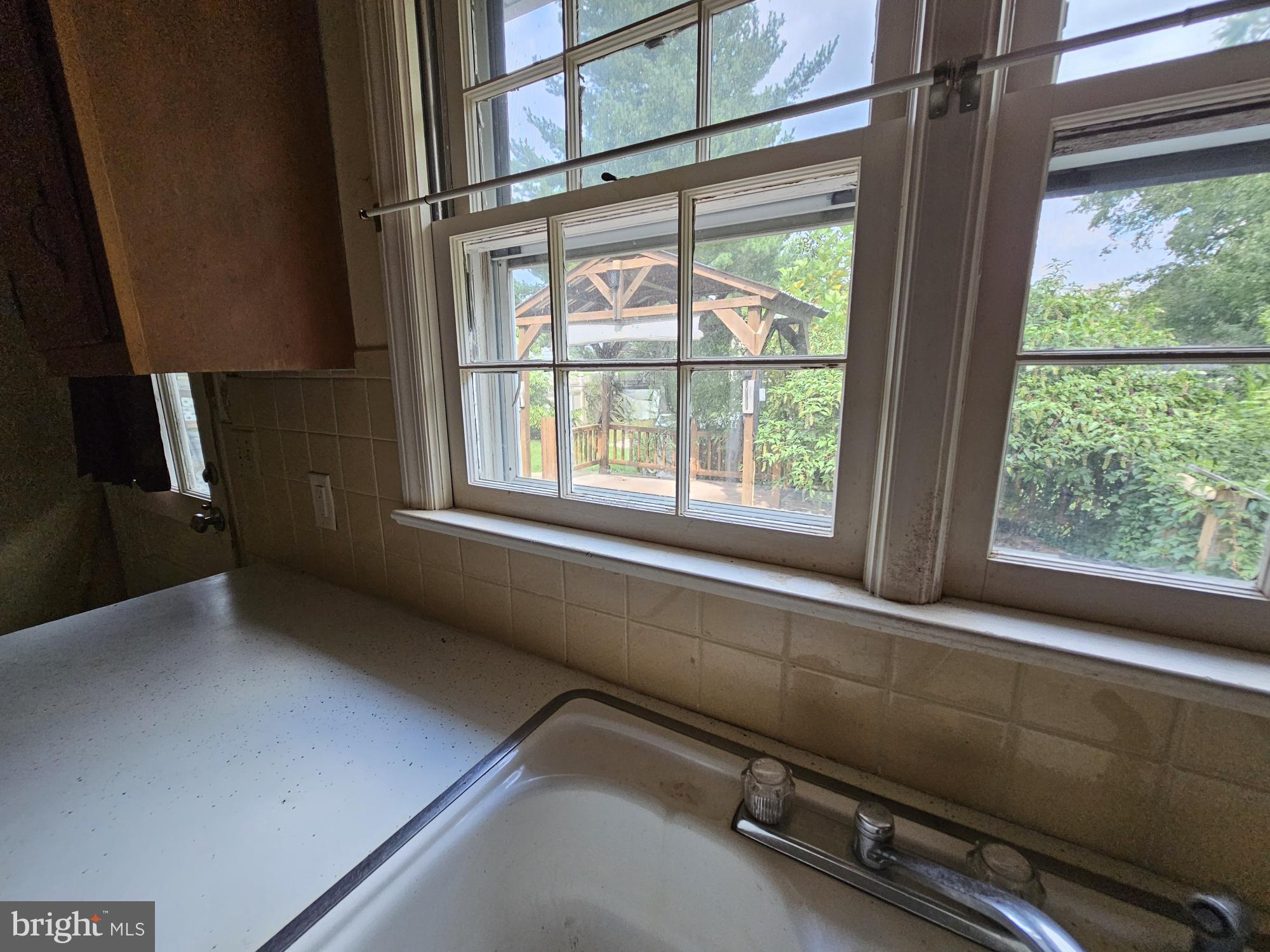 GLENDALE GARDENS - Residential