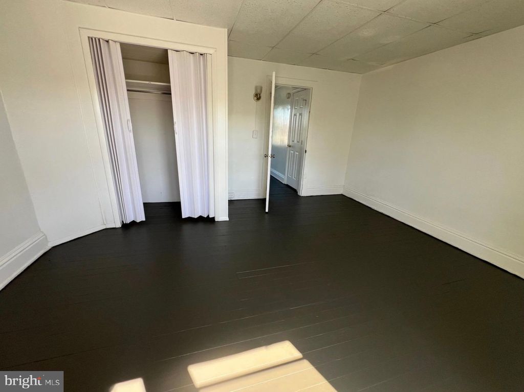 Photo of 281 W Cottage Place, YORK, PA 17401 (MLS # PAYK2092006)